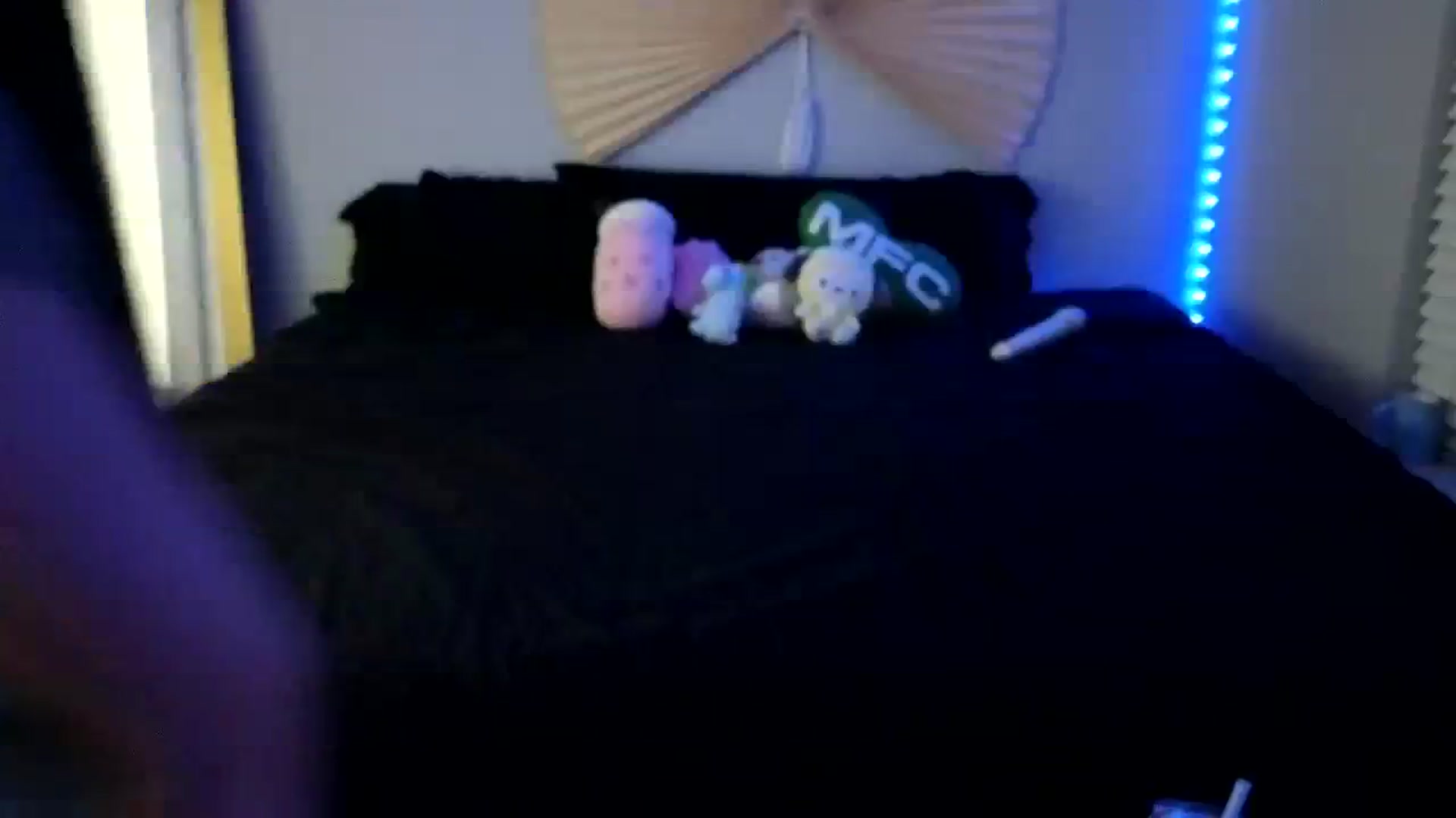 Gallery image thumbnail from dolllface's myfreecams stream on, 08/19/2023, 10:14 image 3 of 20