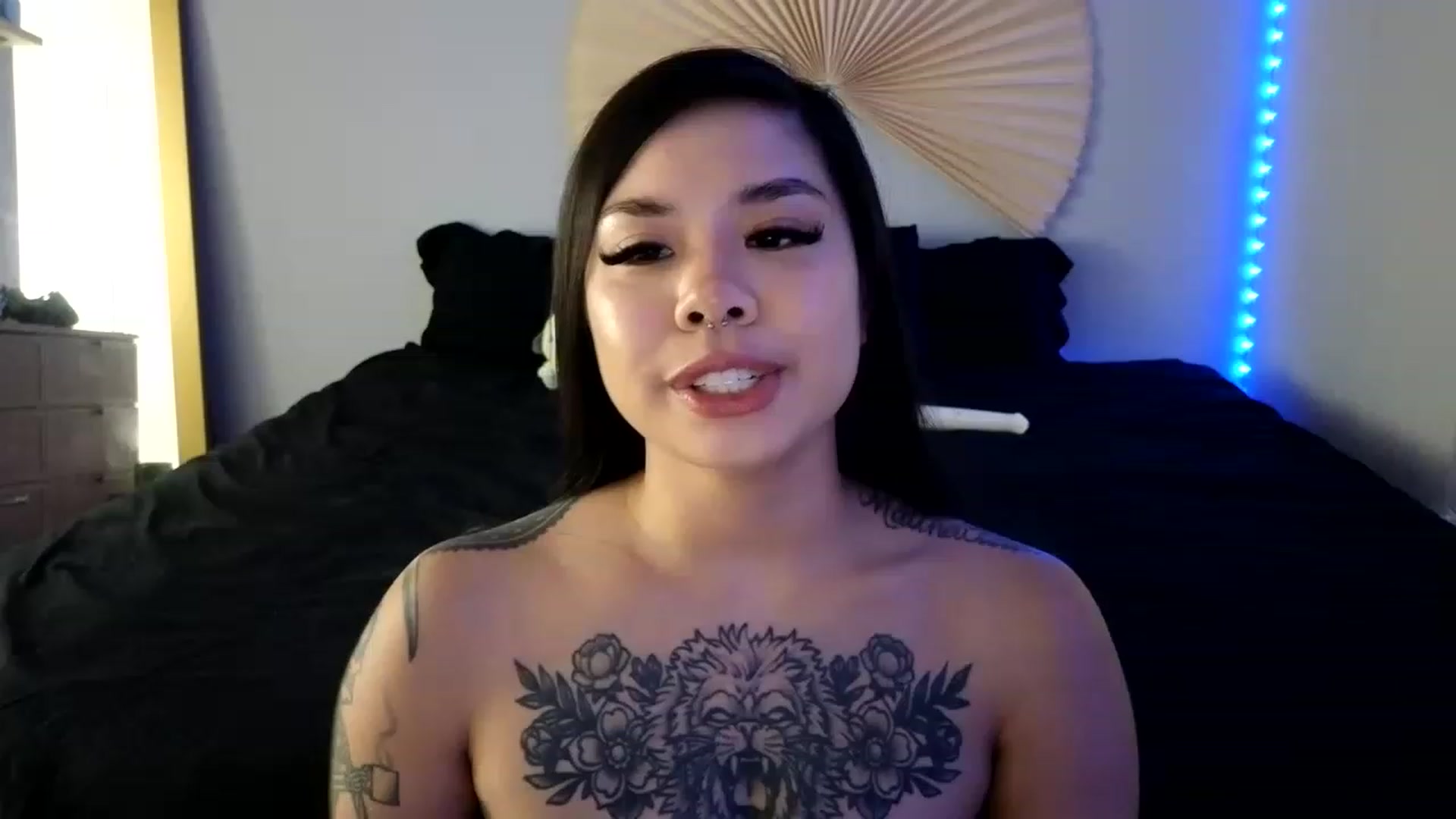 Gallery image thumbnail from dolllface's myfreecams stream on, 08/22/2023, 04:17 image 8 of 20