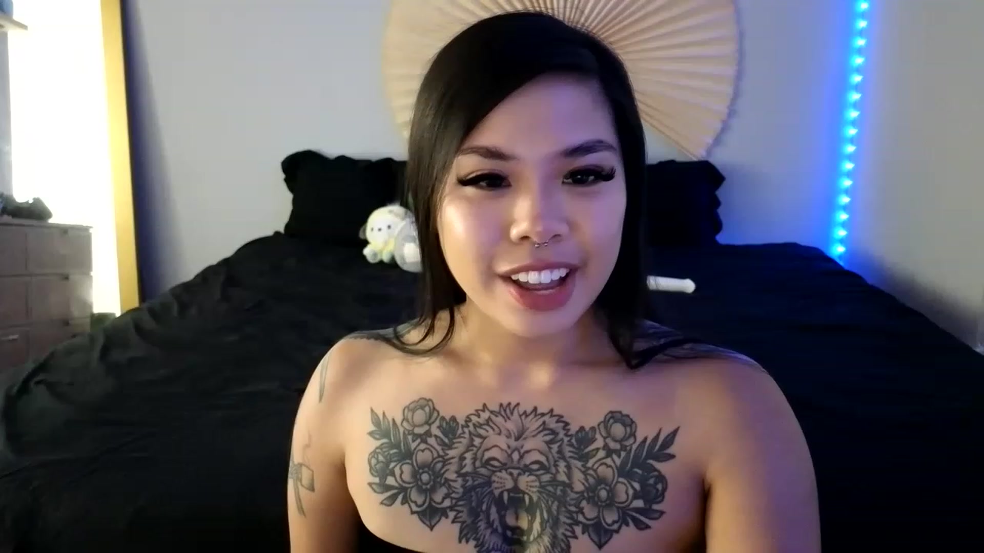 Gallery image thumbnail from dolllface's myfreecams stream on, 08/22/2023, 04:17 image 9 of 20