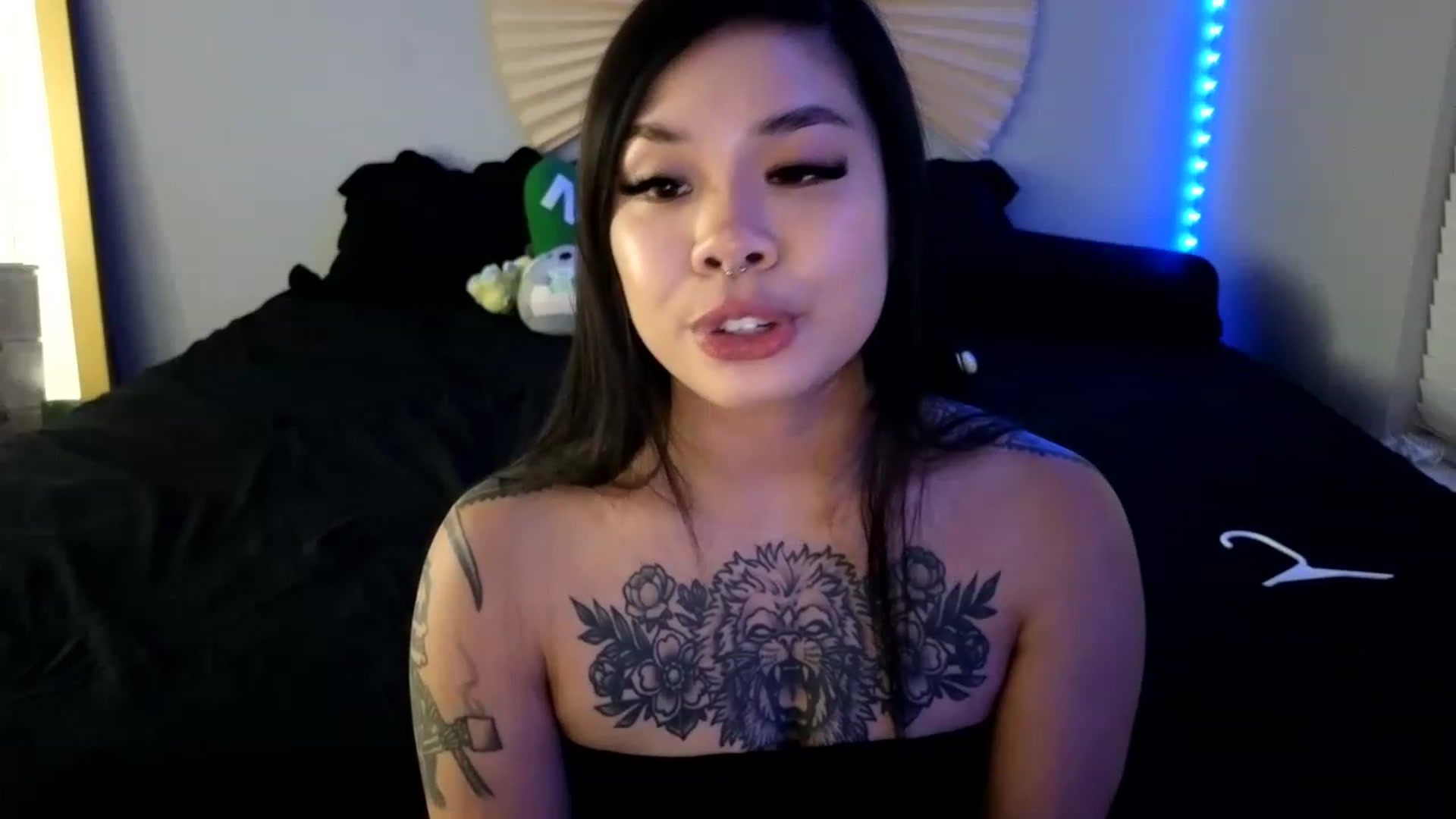 Gallery image thumbnail from dolllface's myfreecams stream on, 08/22/2023, 07:06 image 12 of 20