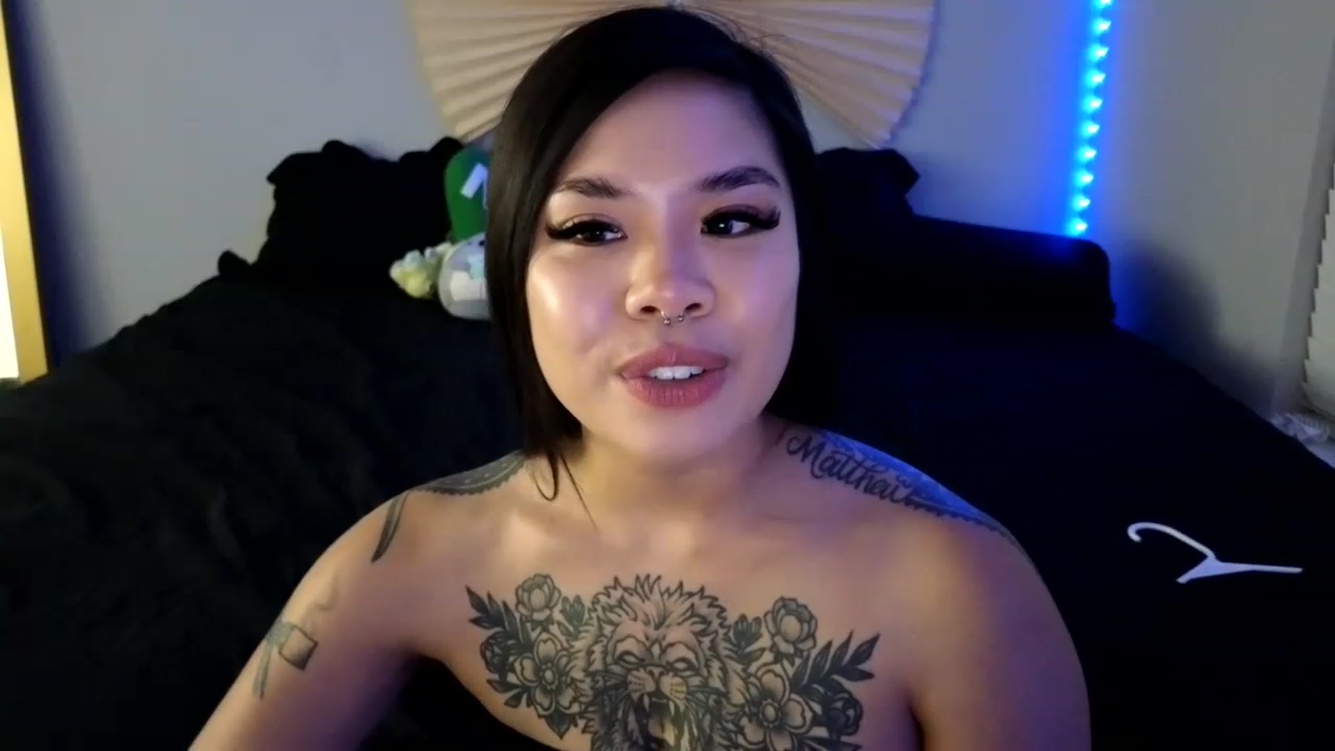Gallery image thumbnail from dolllface's myfreecams stream on, 08/22/2023, 07:06 image 15 of 20