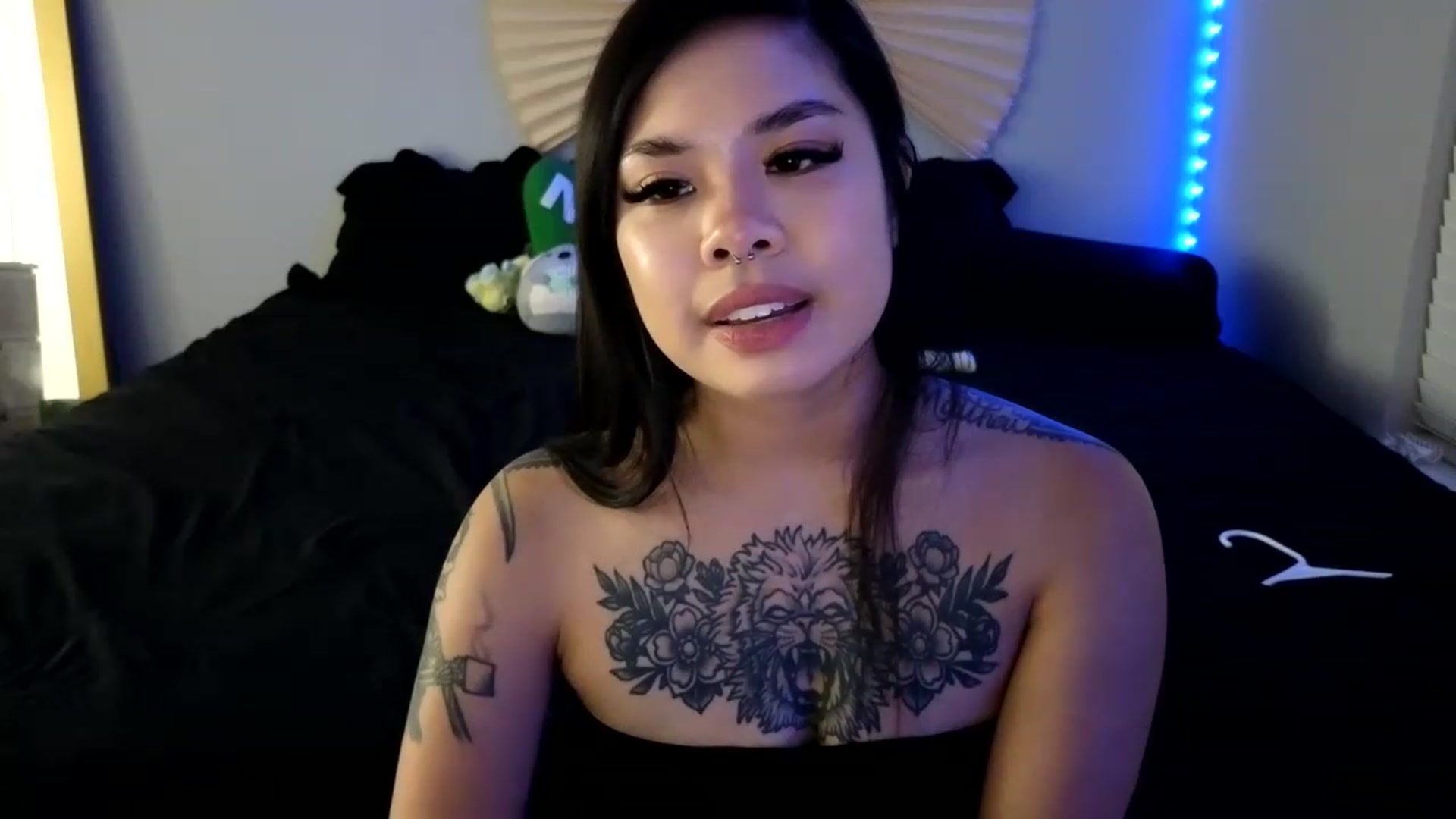 Gallery image thumbnail from dolllface's myfreecams stream on, 08/22/2023, 07:06 image 13 of 20