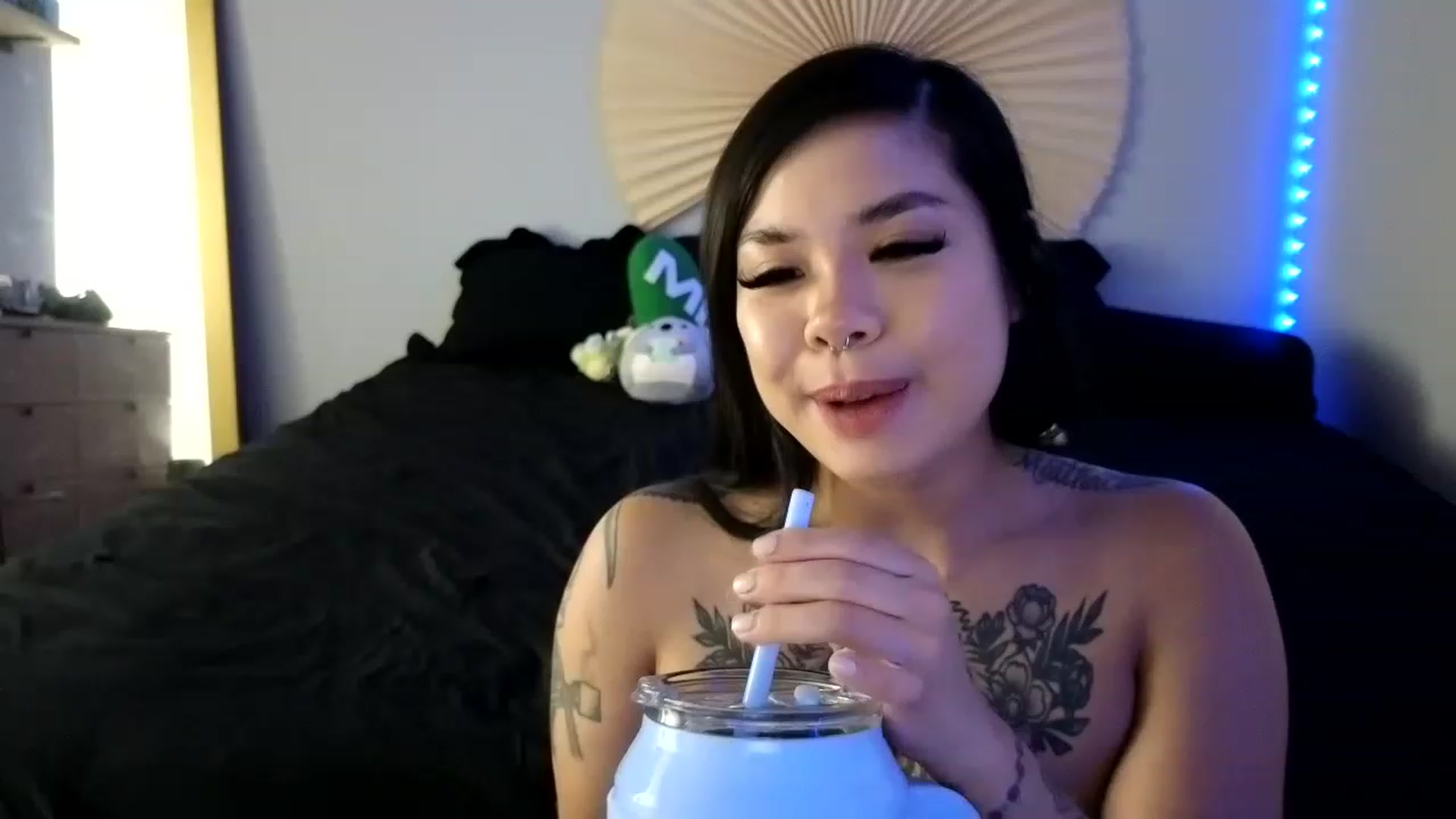 Gallery image thumbnail from dolllface's myfreecams stream on, 08/22/2023, 07:06 image 3 of 20