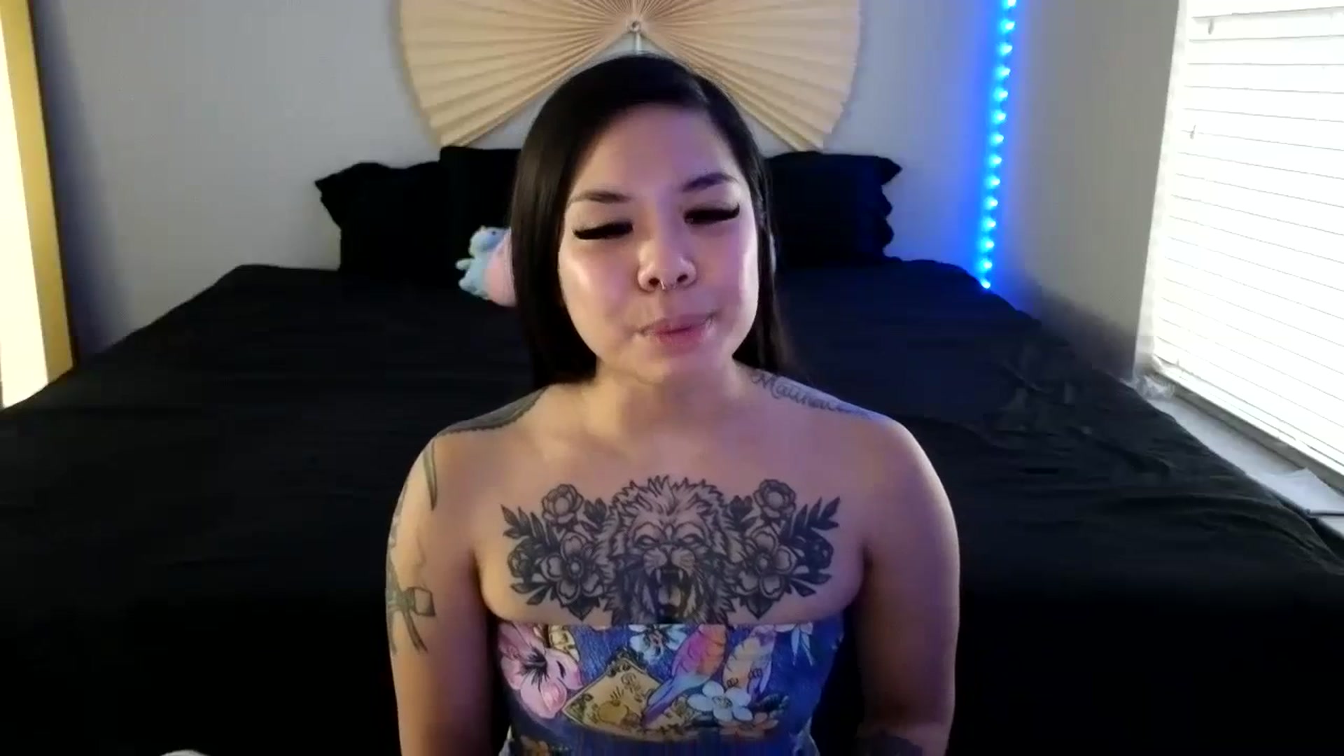 Gallery image thumbnail from dolllface's myfreecams stream on, 08/22/2023, 23:25 image 13 of 20
