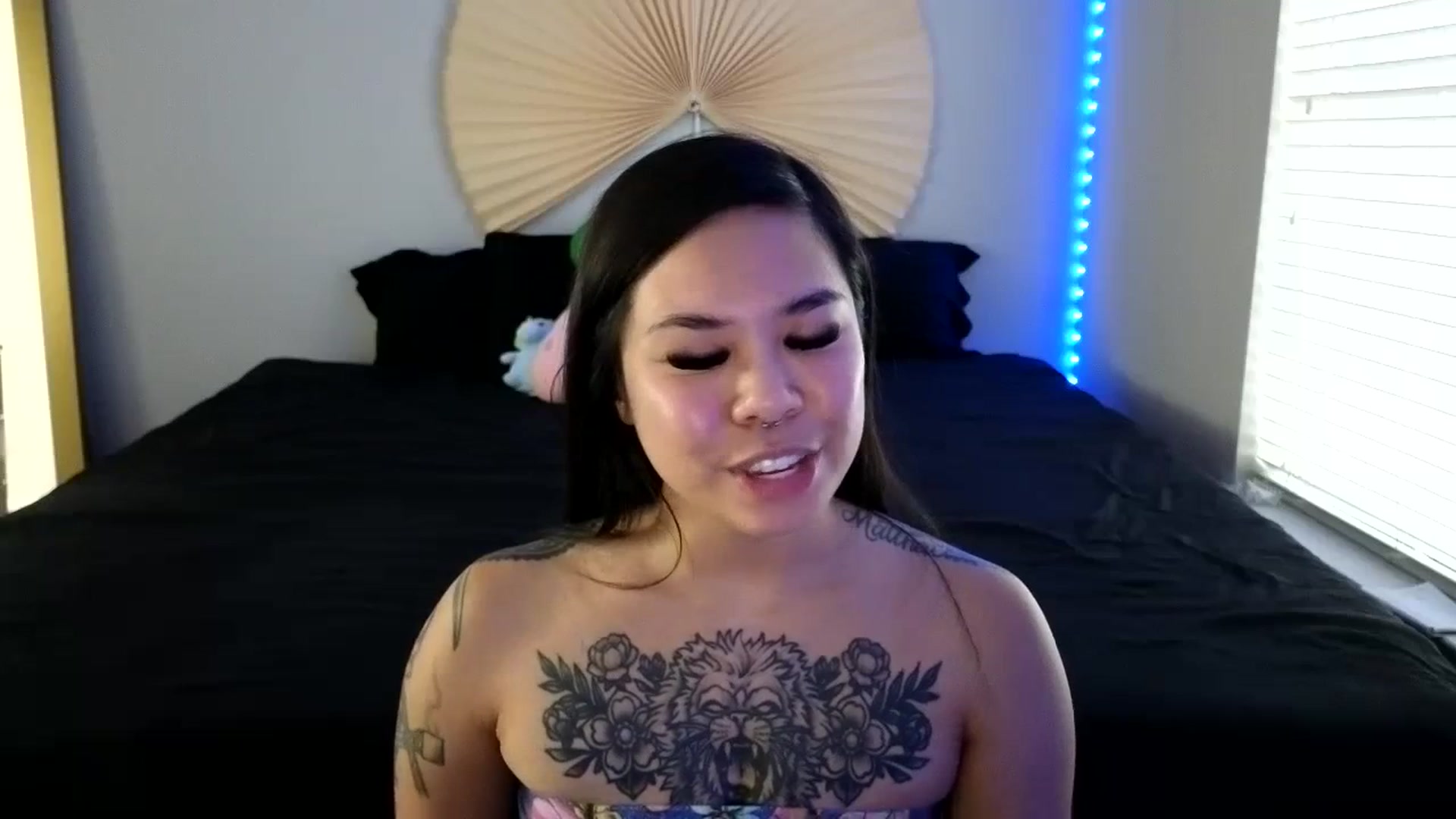 Gallery image thumbnail from dolllface's myfreecams stream on, 08/22/2023, 23:25 image 11 of 20
