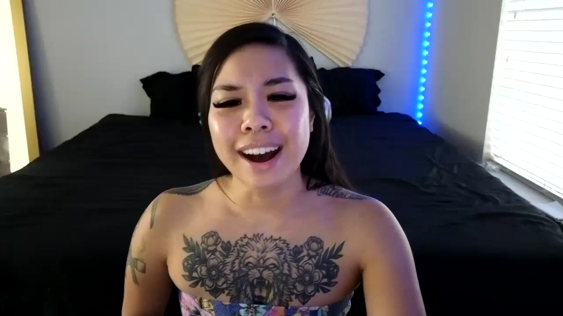 Gallery image thumbnail from dolllface's myfreecams stream on, 08/22/2023, 23:25 image 2 of 20