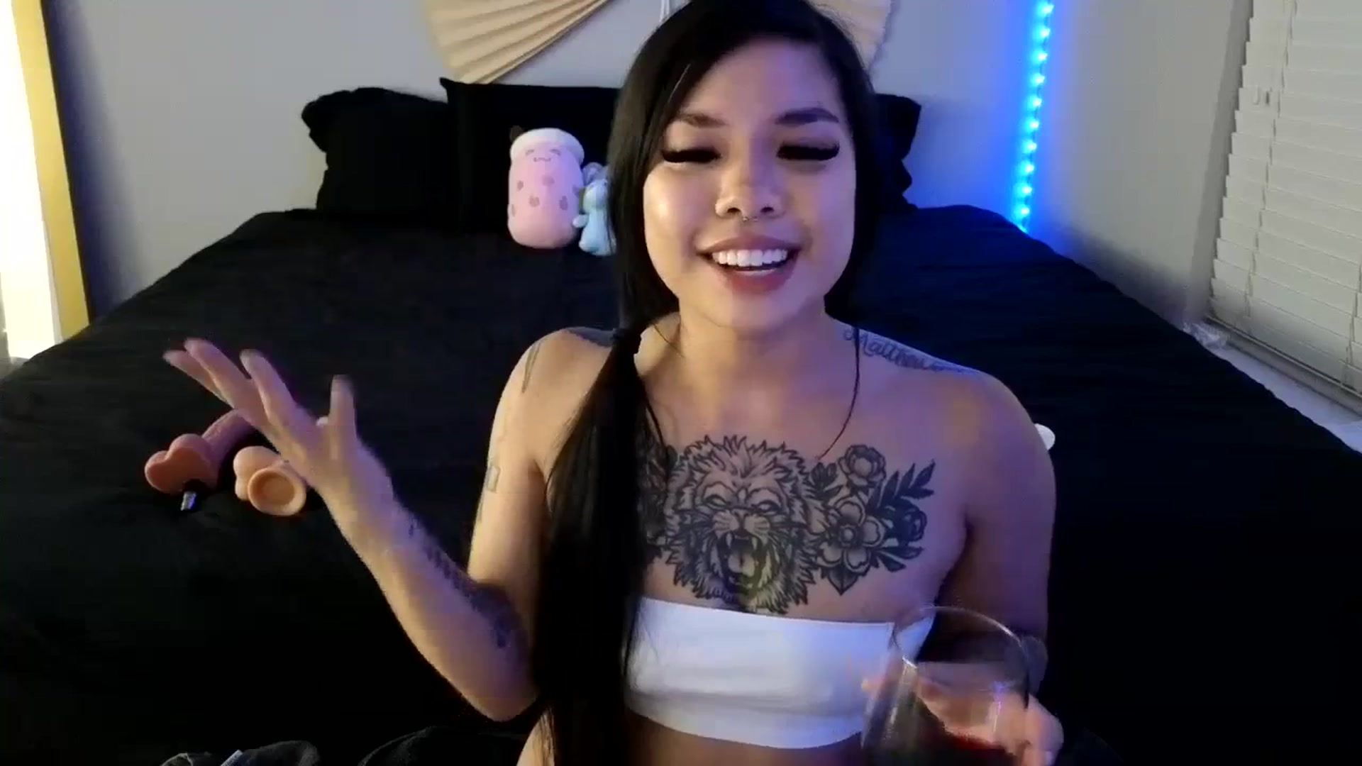 Gallery image thumbnail from dolllface's myfreecams stream on, 08/24/2023, 08:34 image 18 of 20