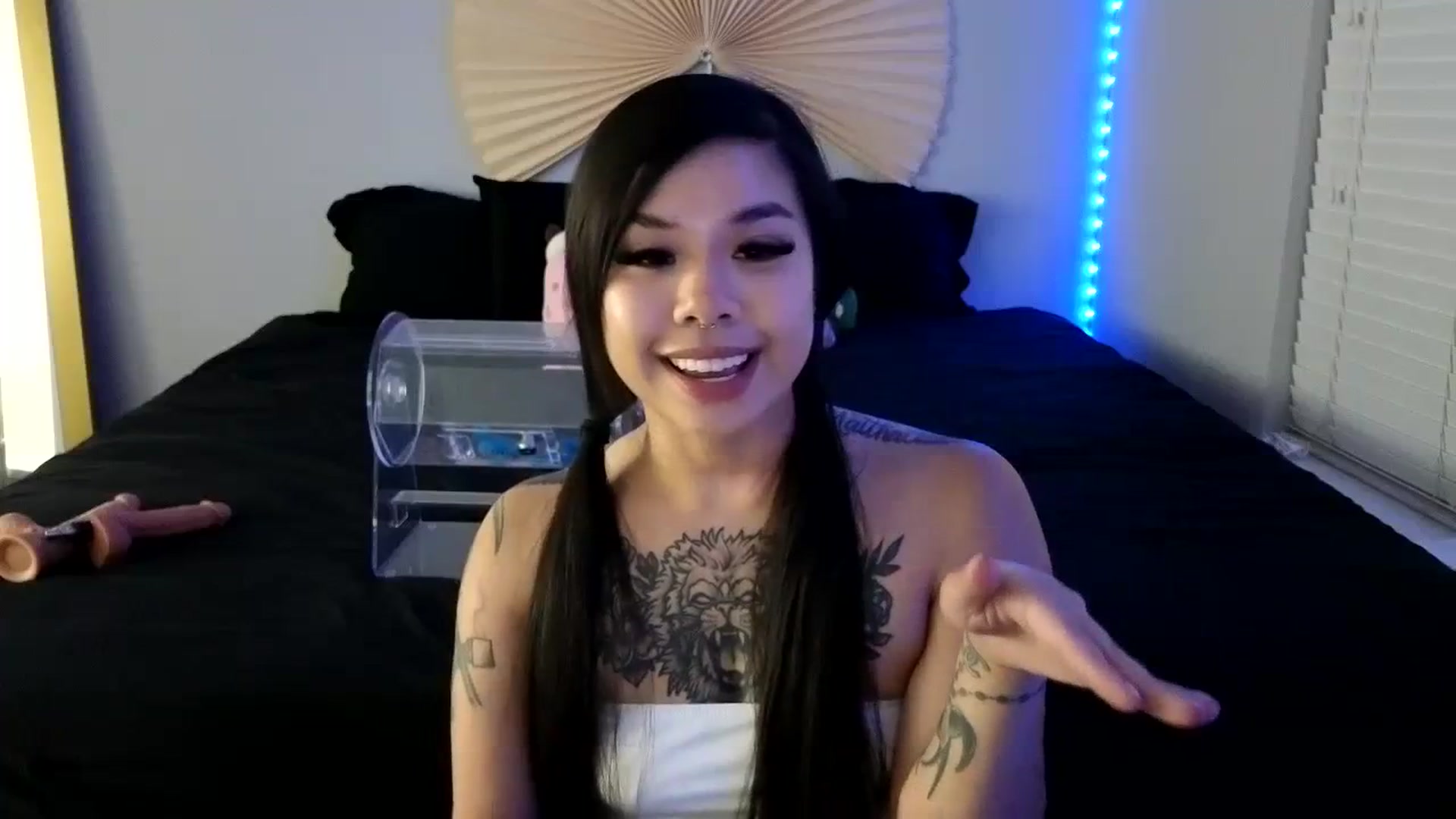 Gallery image thumbnail from dolllface's myfreecams stream on, 08/24/2023, 08:34 image 7 of 20