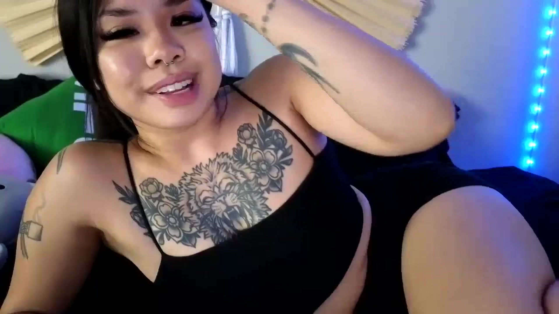 Gallery image thumbnail from dolllface's myfreecams stream on, 08/25/2023, 09:12 image 3 of 20