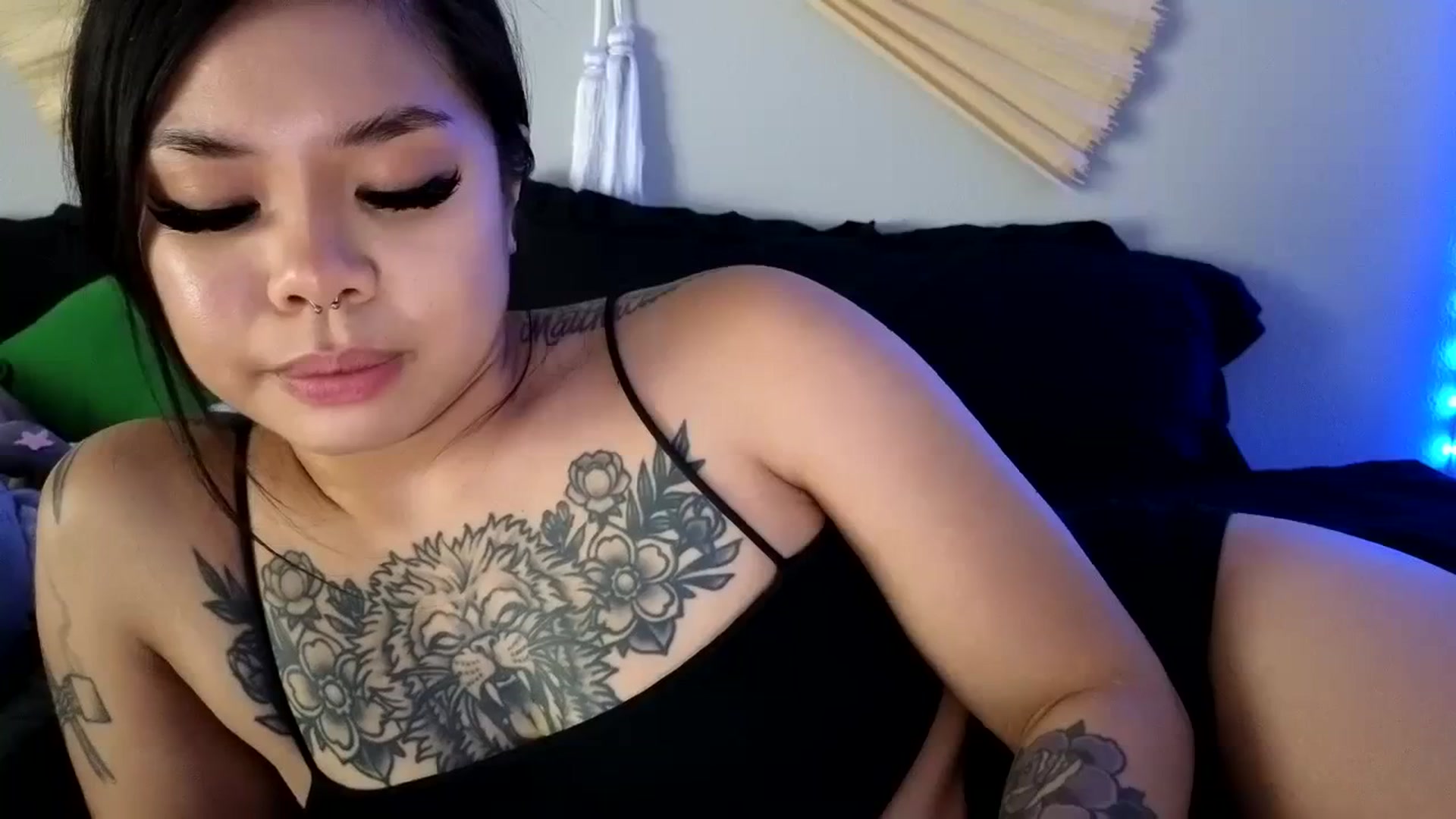 Gallery image thumbnail from dolllface's myfreecams stream on, 08/25/2023, 09:12 image 17 of 20