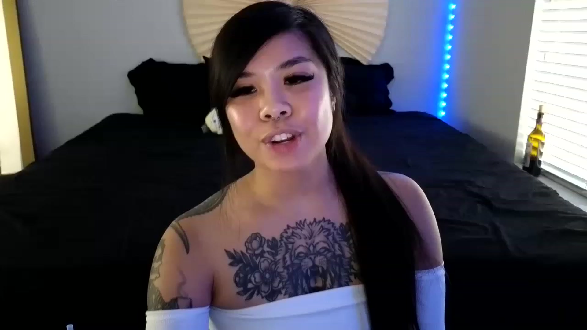 Gallery image thumbnail from dolllface's myfreecams stream on, 08/25/2023, 20:43 image 1 of 20