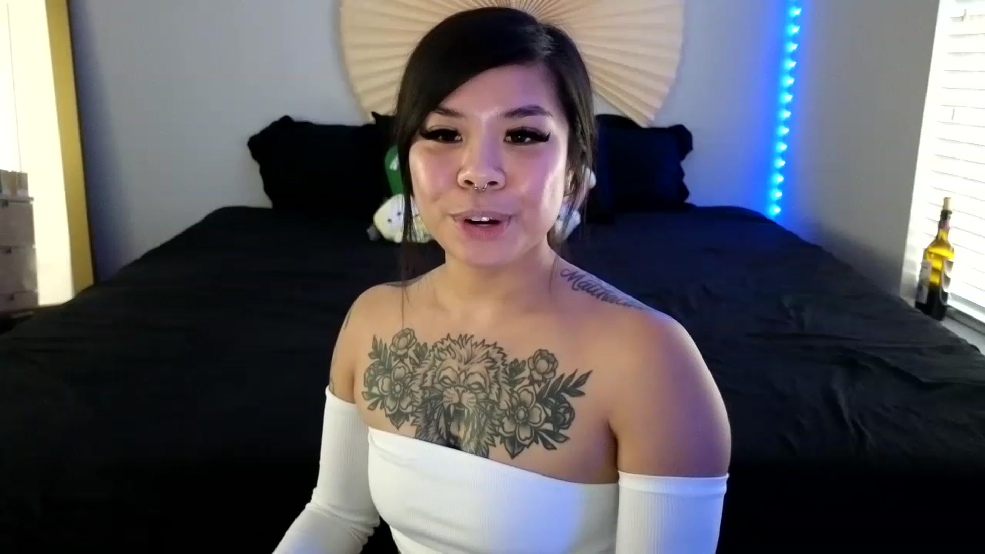Gallery image thumbnail from dolllface's myfreecams stream on, 08/25/2023, 20:43 image 7 of 20