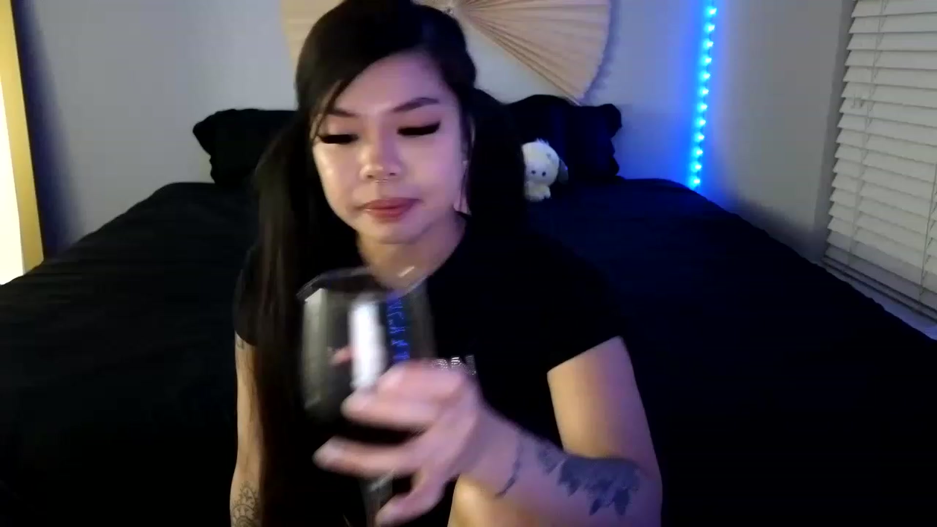 Gallery image thumbnail from dolllface's myfreecams stream on, 08/26/2023, 06:42 image 17 of 20