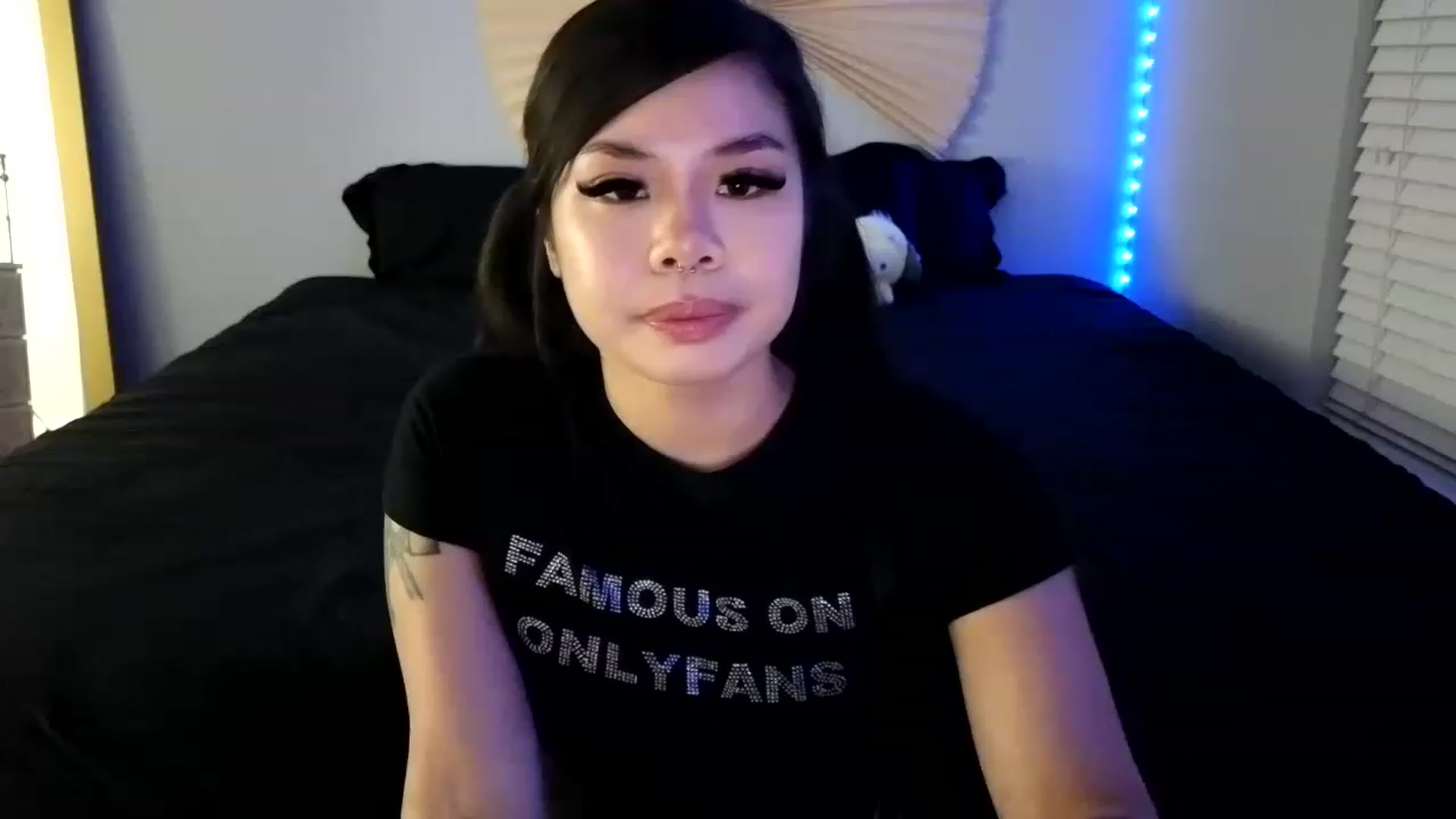Gallery image thumbnail from dolllface's myfreecams stream on, 08/26/2023, 06:42 image 3 of 20
