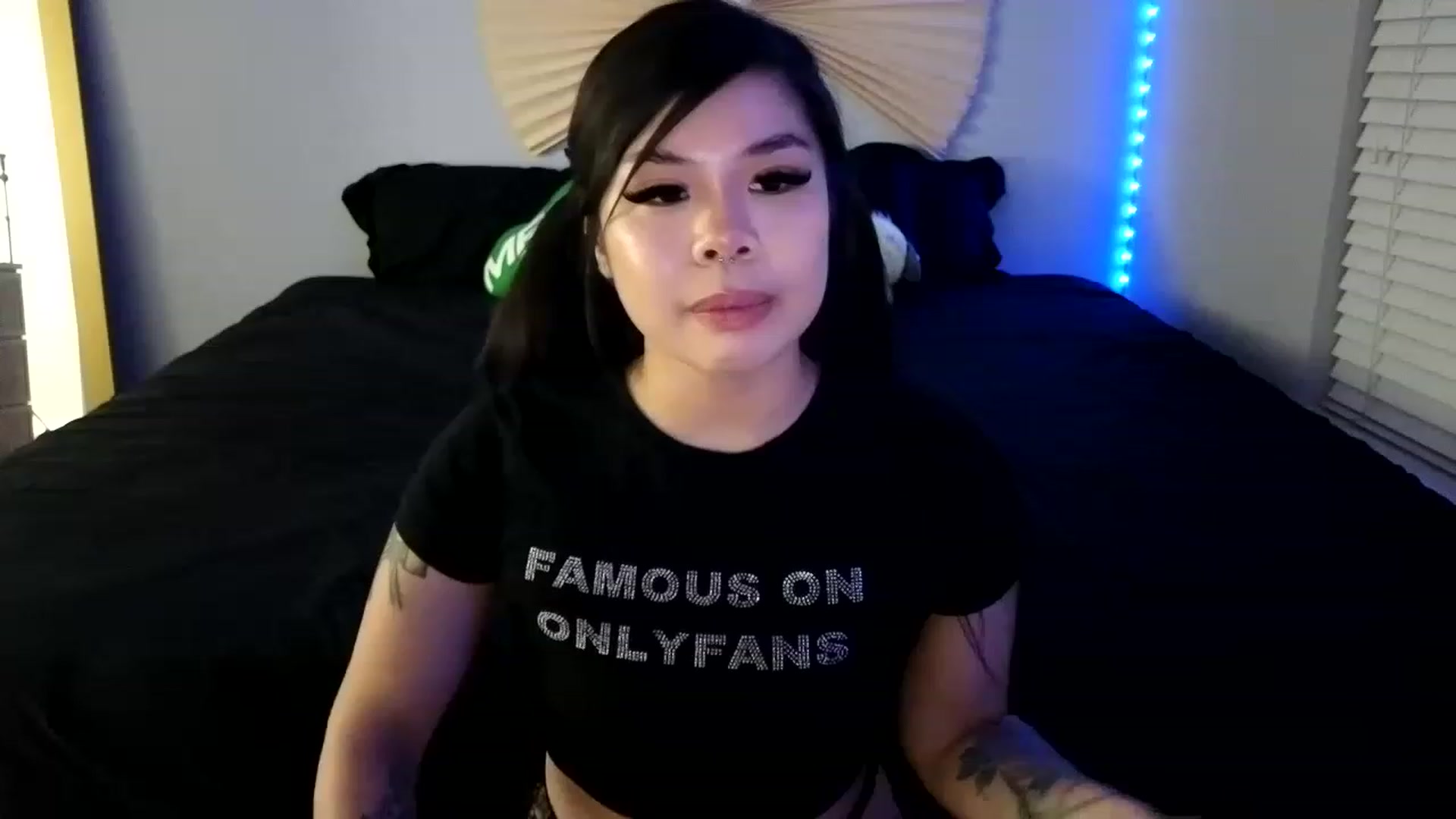 Gallery image thumbnail from dolllface's myfreecams stream on, 08/26/2023, 06:42 image 2 of 20