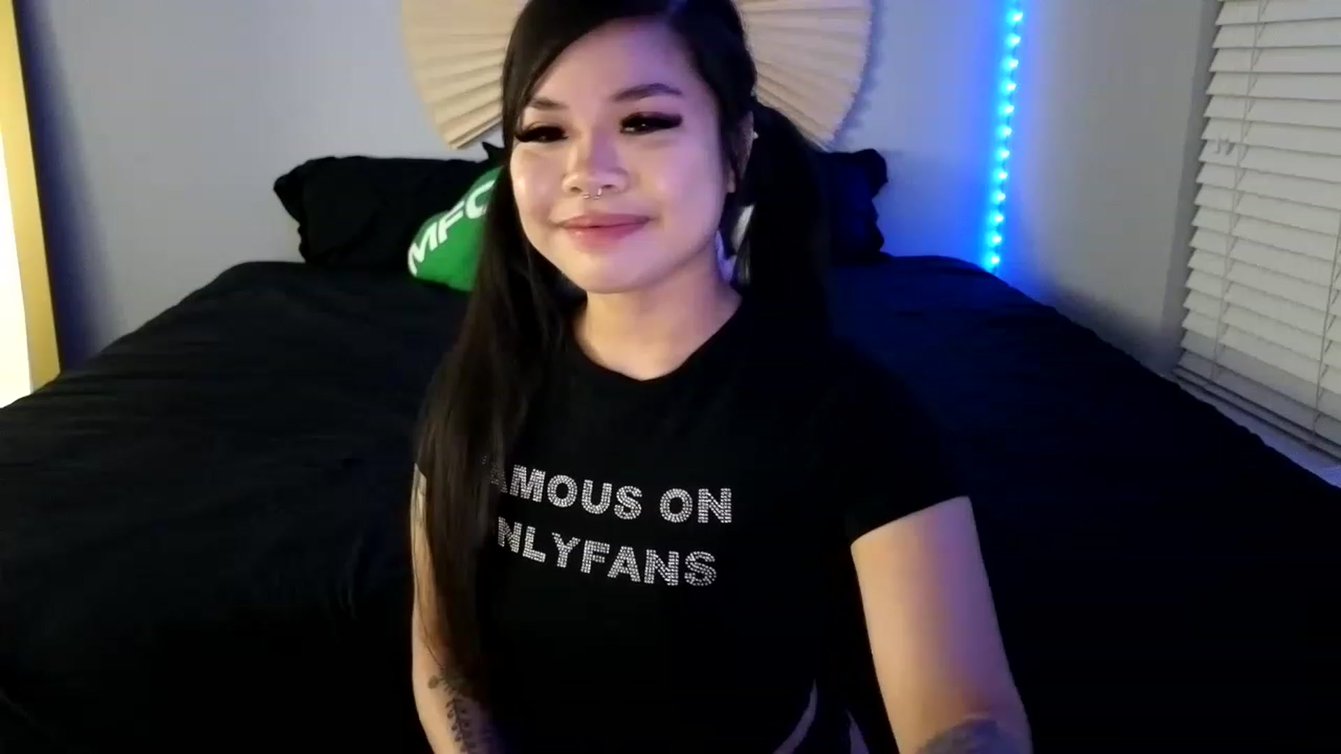 Gallery image thumbnail from dolllface's myfreecams stream on, 08/26/2023, 06:42 image 19 of 20