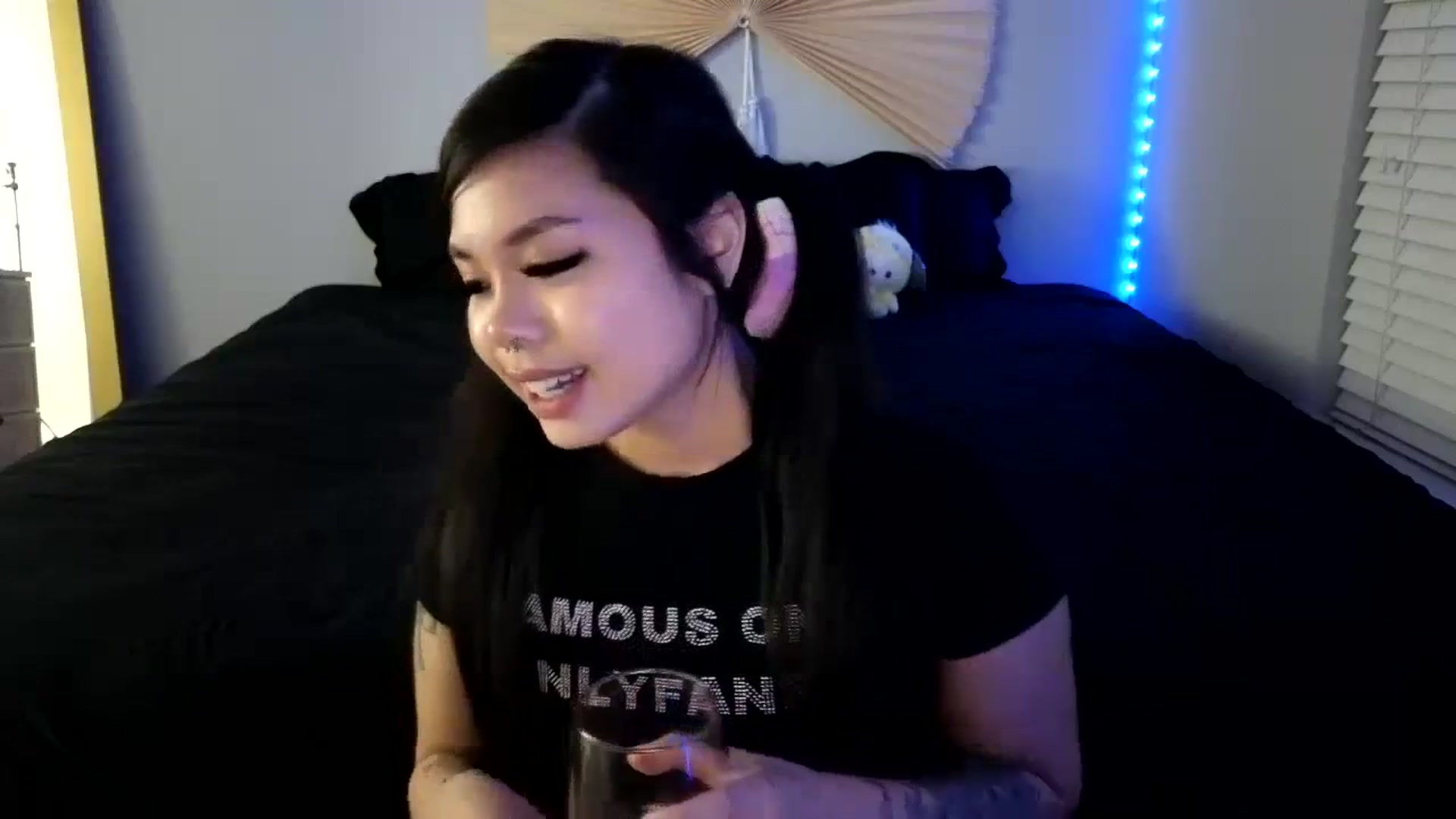 Gallery image thumbnail from dolllface's myfreecams stream on, 08/26/2023, 07:50 image 13 of 20