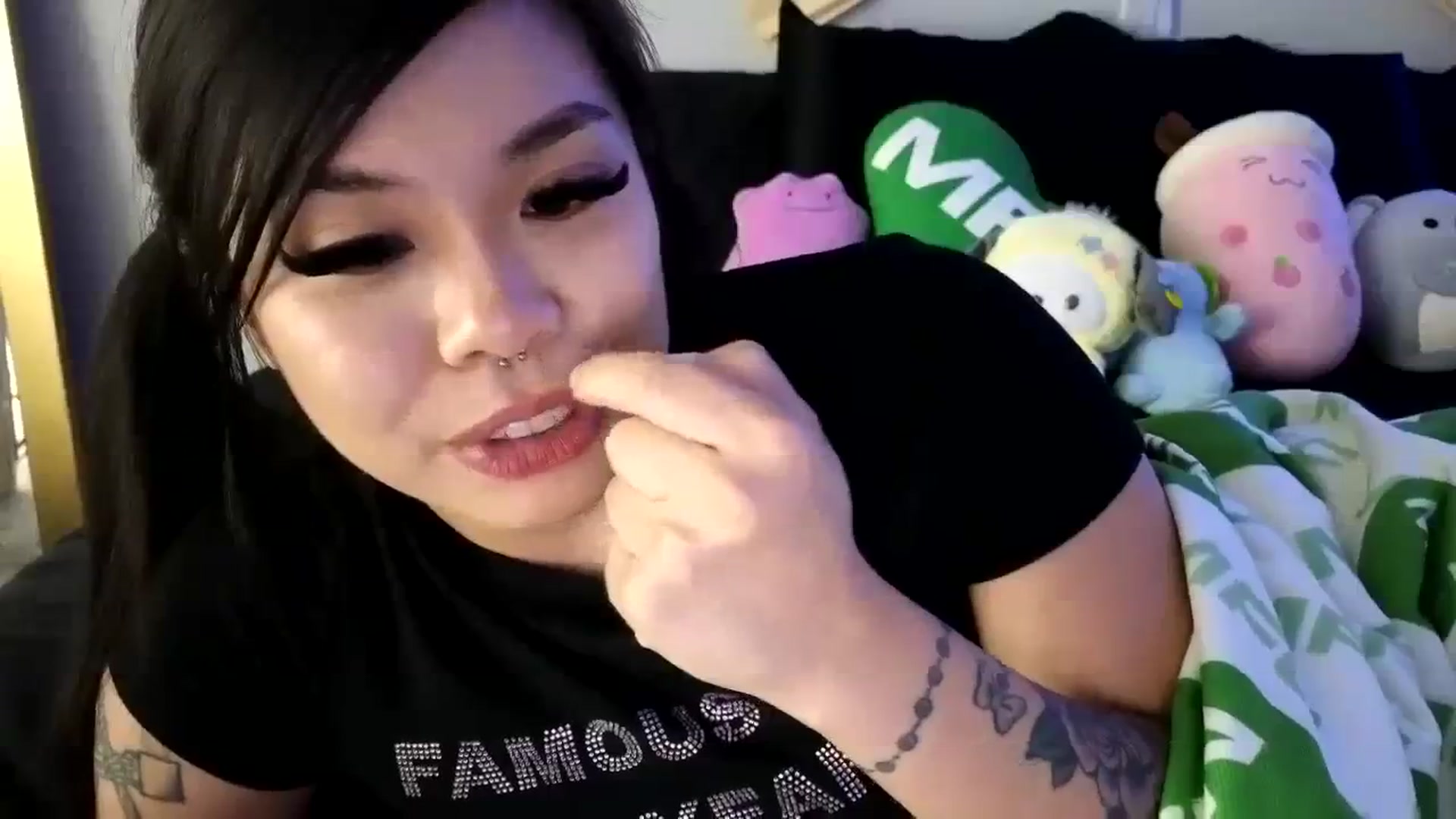 Gallery image thumbnail from dolllface's myfreecams stream on, 08/26/2023, 10:00 image 13 of 20