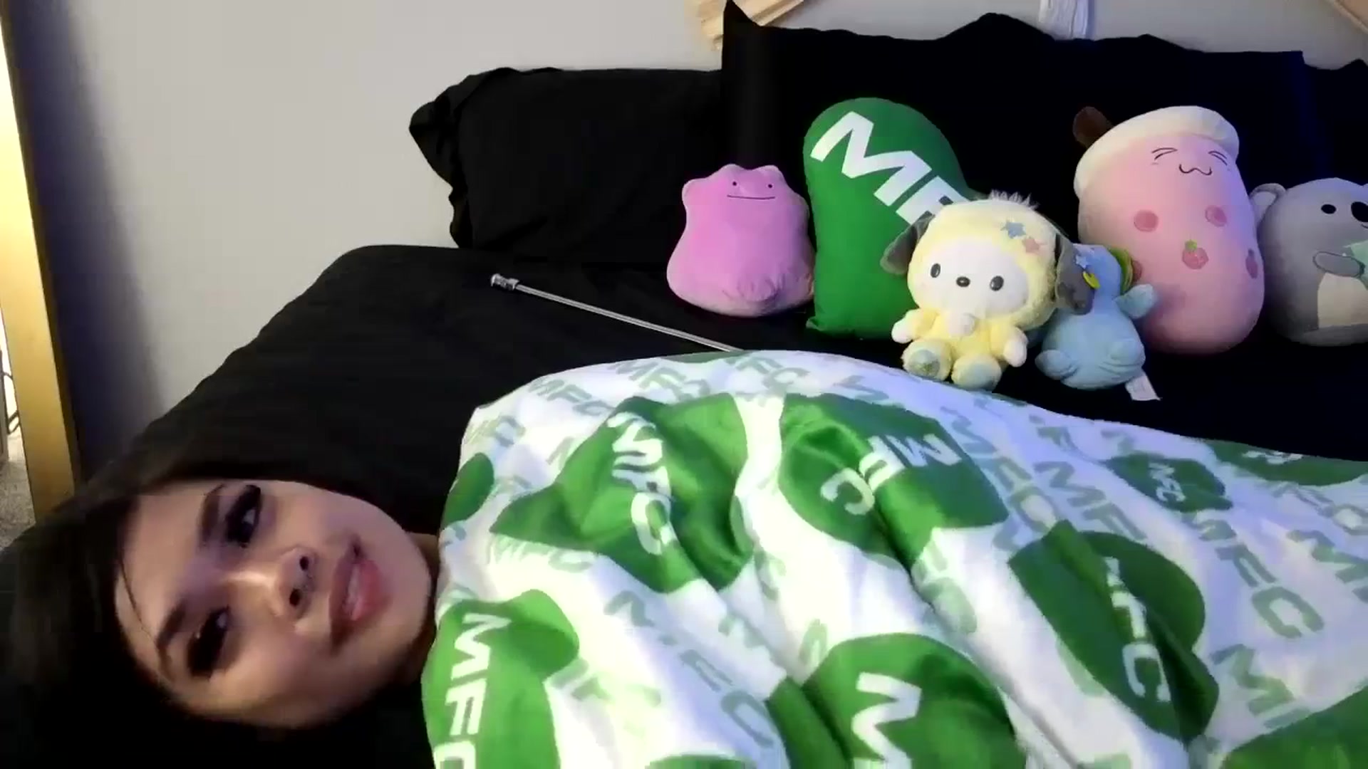 Gallery image thumbnail from dolllface's myfreecams stream on, 08/26/2023, 10:00 image 14 of 20