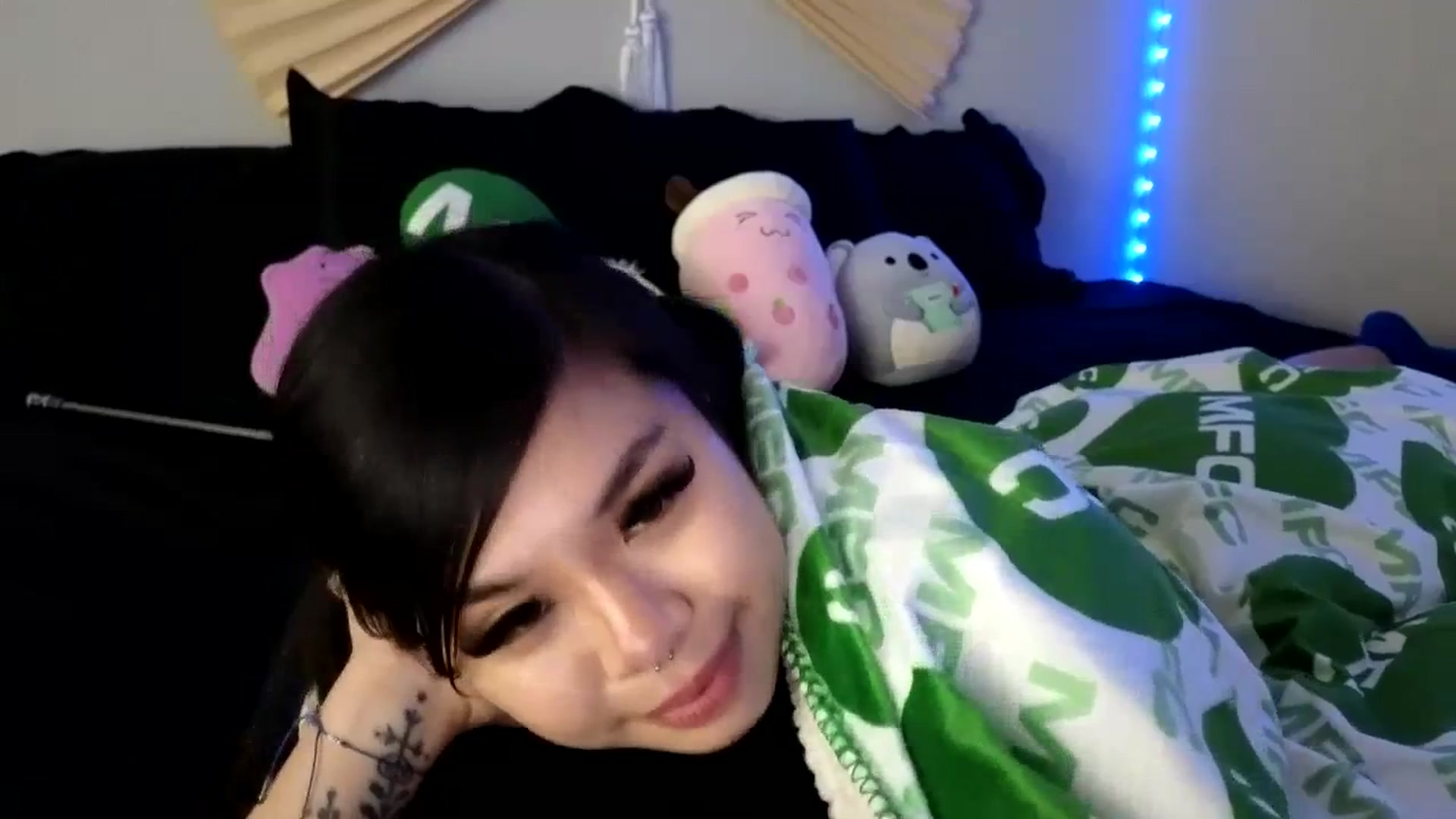 Gallery image thumbnail from dolllface's myfreecams stream on, 08/26/2023, 10:00 image 9 of 20