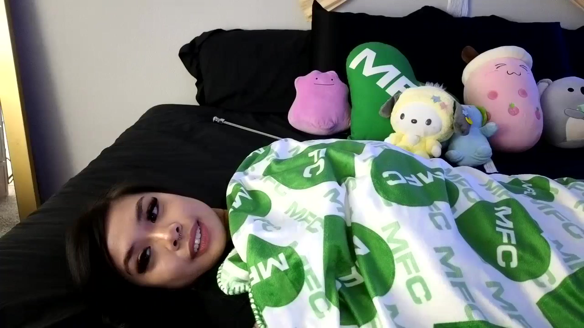Gallery image thumbnail from dolllface's myfreecams stream on, 08/26/2023, 10:00 image 12 of 20