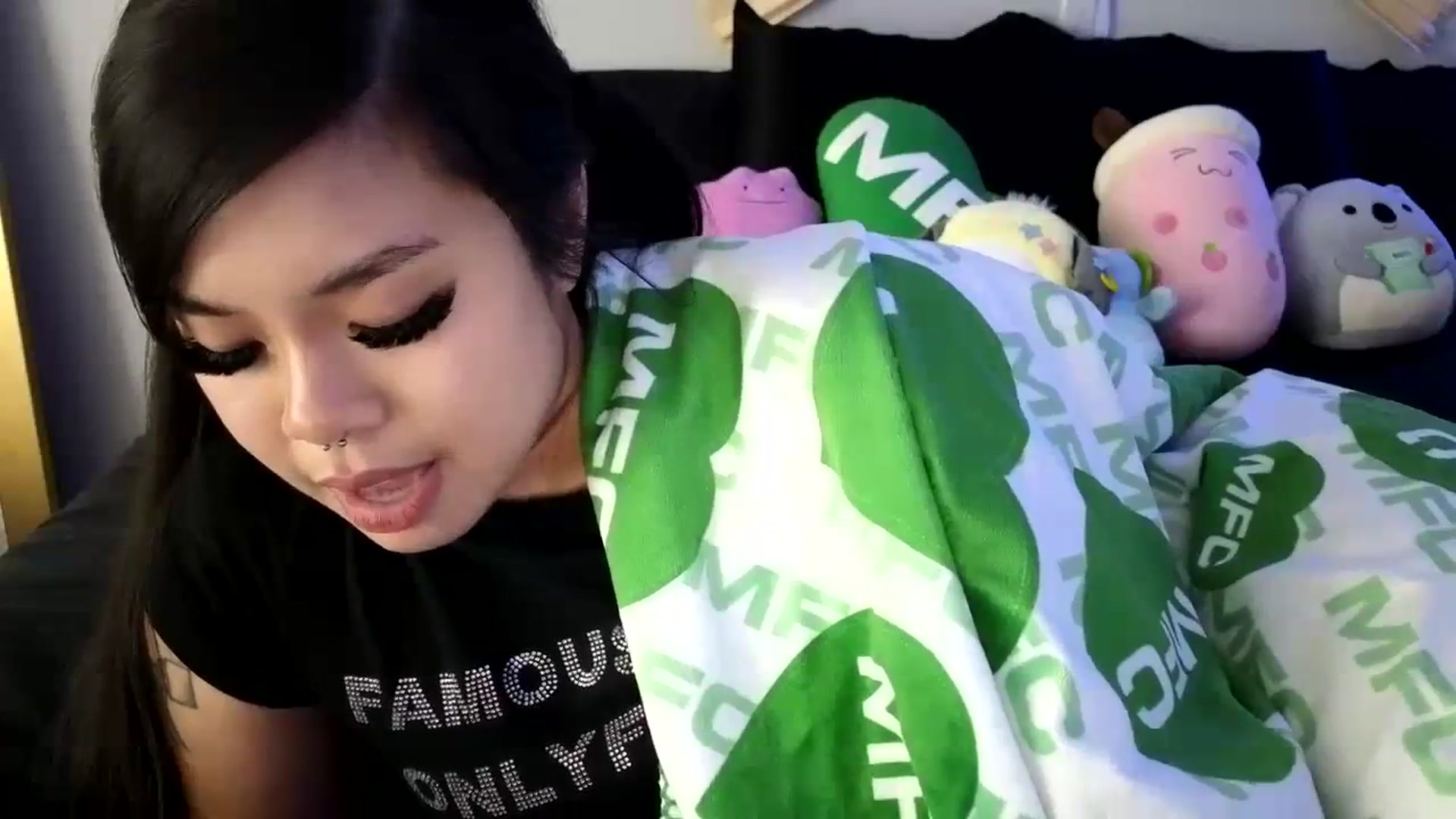 Gallery image thumbnail from dolllface's myfreecams stream on, 08/26/2023, 10:00 image 20 of 20