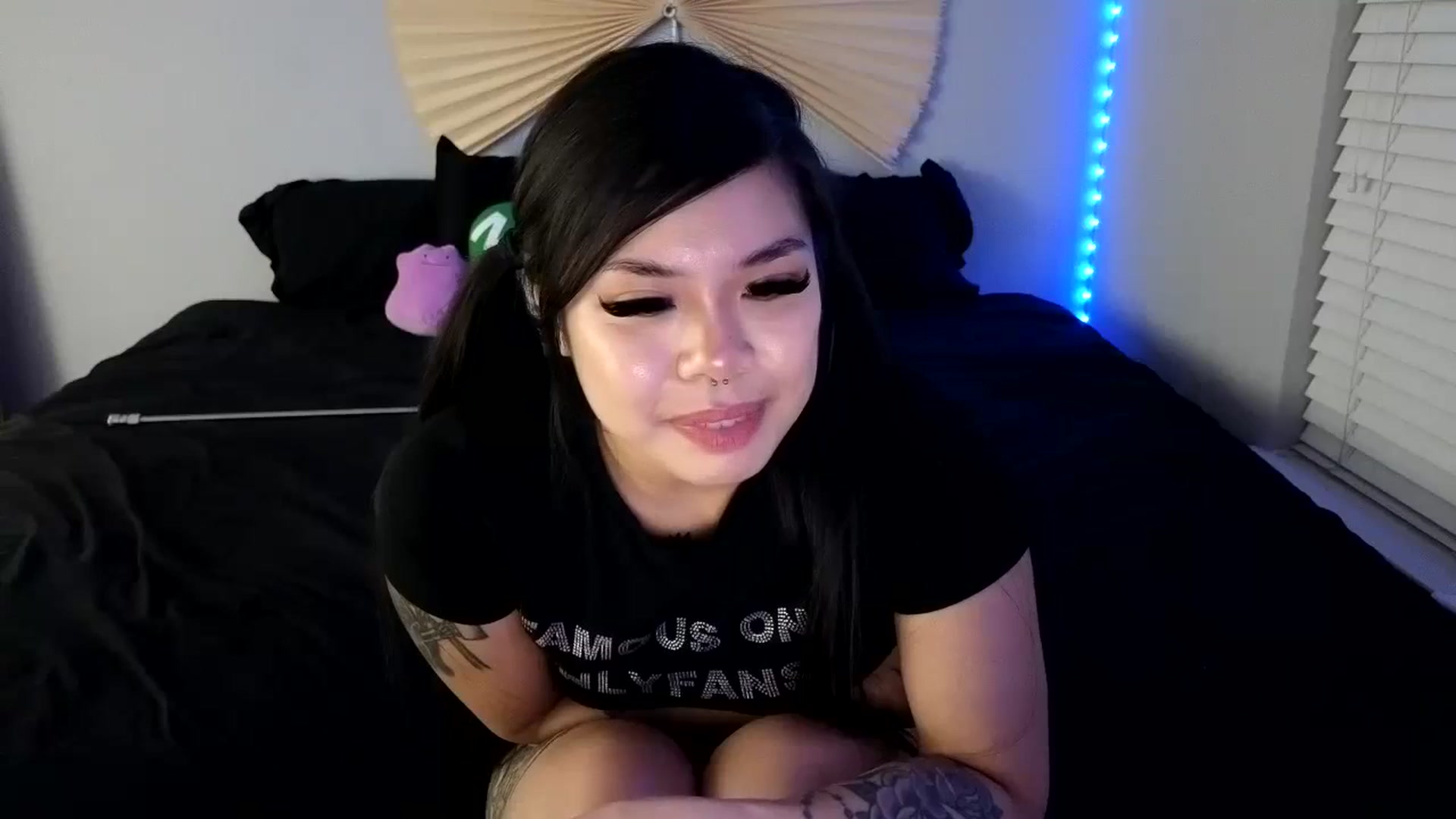 Gallery image thumbnail from dolllface's myfreecams stream on, 08/26/2023, 10:00 image 2 of 20