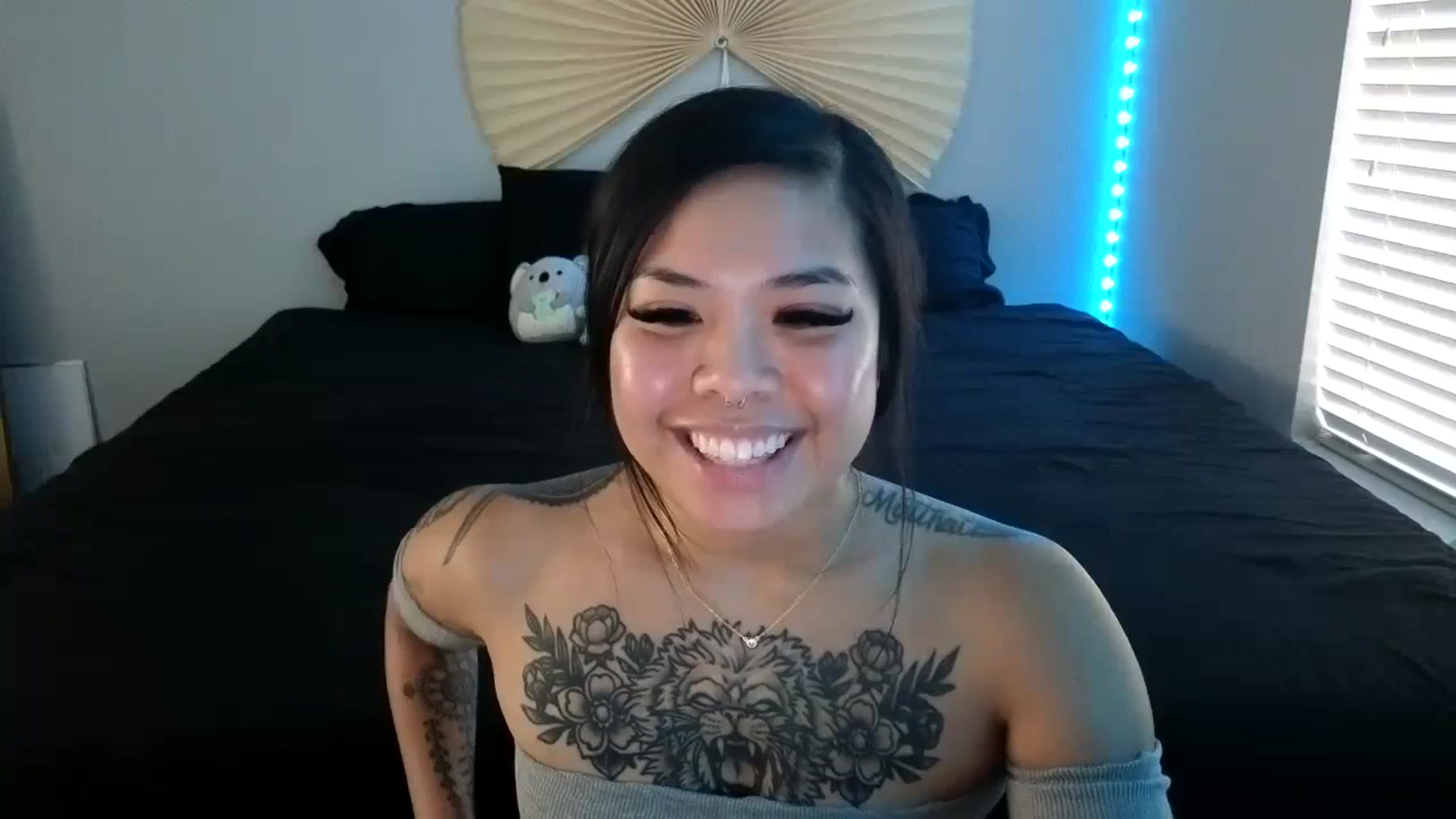 Gallery image thumbnail from dolllface's myfreecams stream on, 08/27/2023, 20:57 image 11 of 20