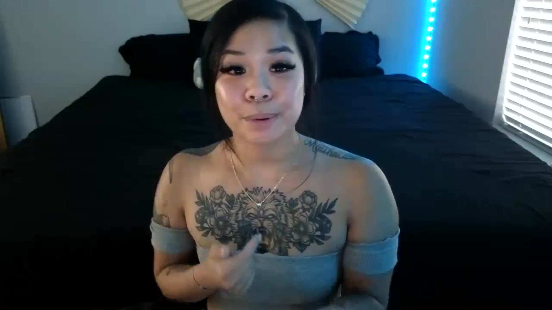 Gallery image thumbnail from dolllface's myfreecams stream on, 08/27/2023, 20:57 image 15 of 20