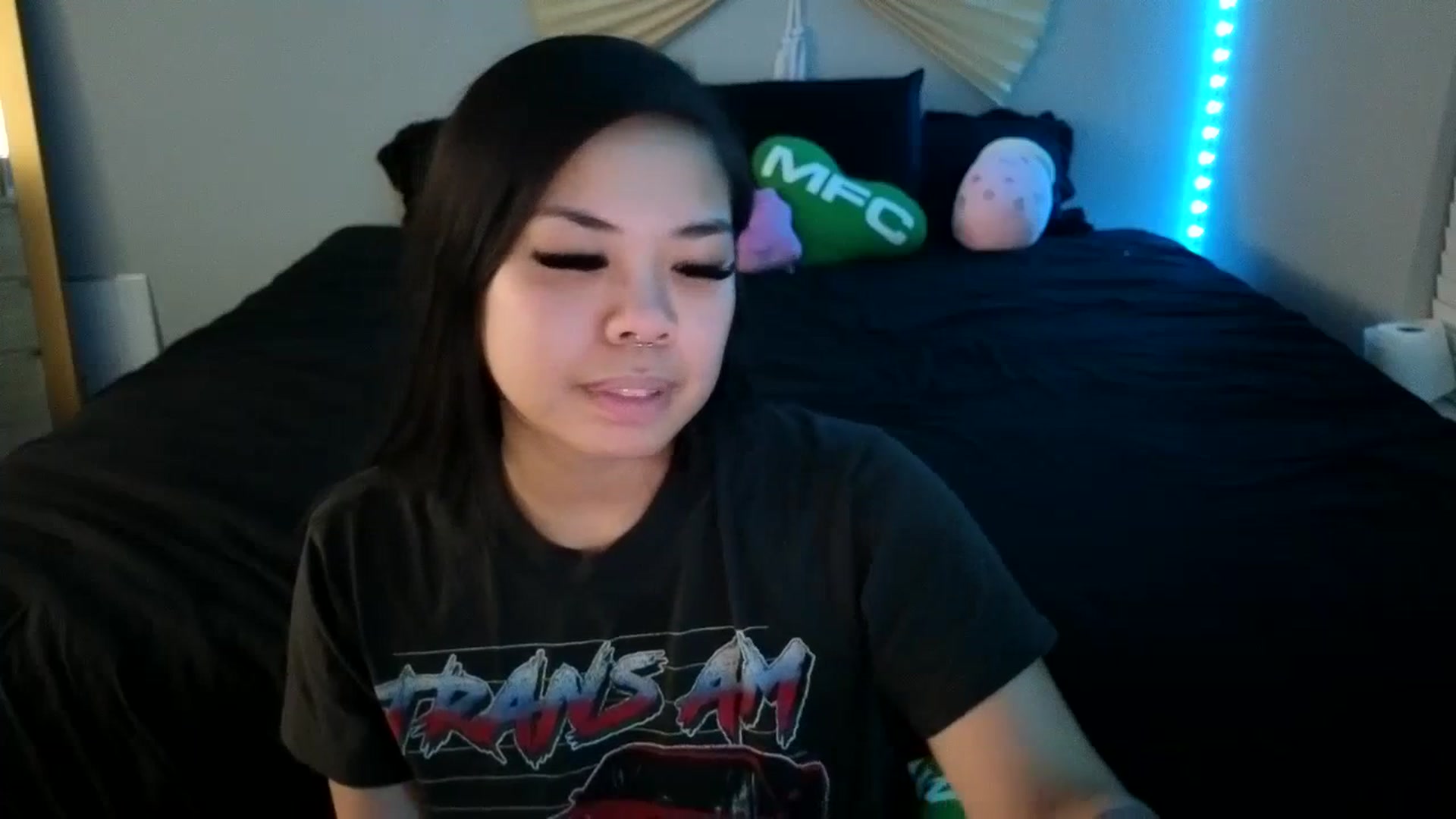 Gallery image thumbnail from dolllface's myfreecams stream on, 08/28/2023, 09:27 image 20 of 20