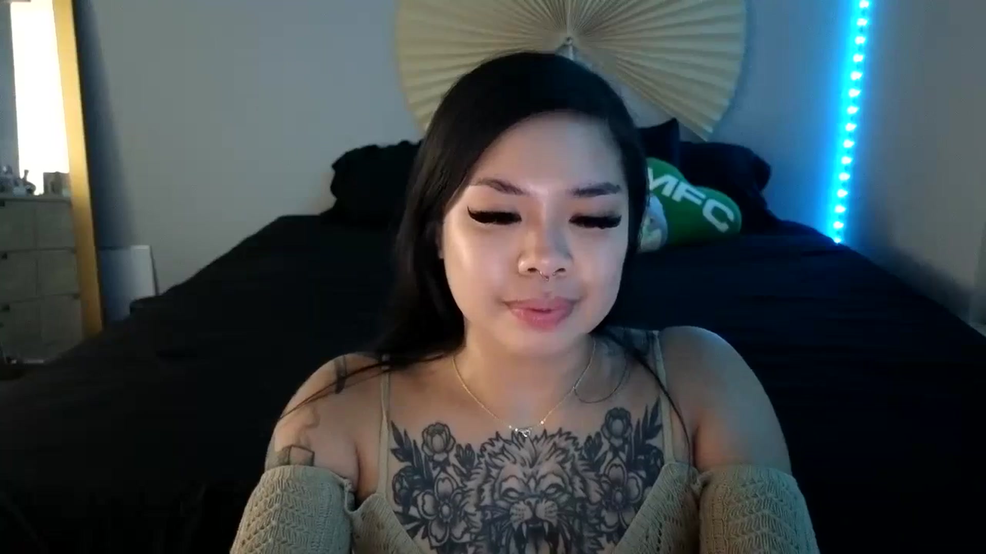 Gallery image thumbnail from dolllface's myfreecams stream on, 08/29/2023, 05:21 image 13 of 20