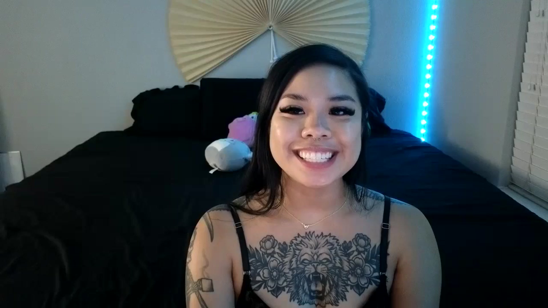 Gallery image thumbnail from dolllface's myfreecams stream on, 08/29/2023, 06:59 image 7 of 20