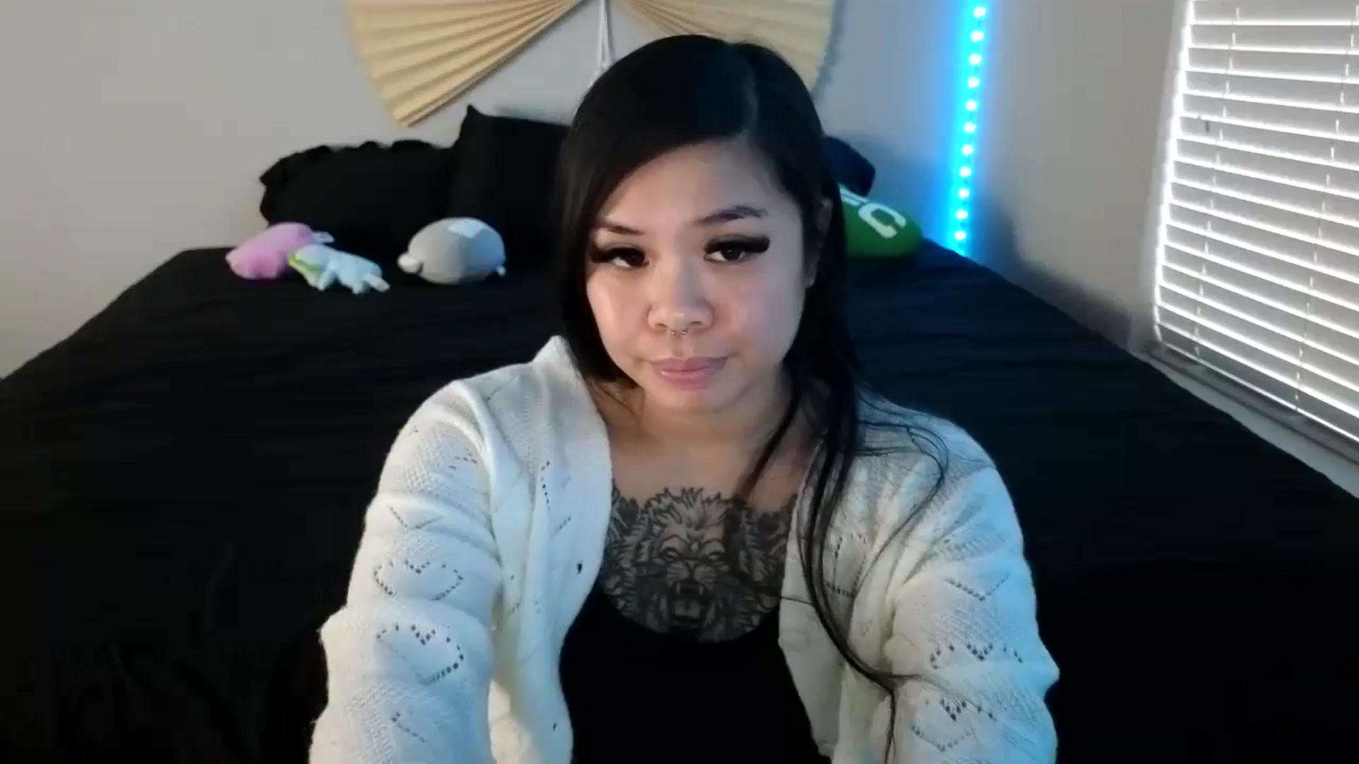 Gallery image thumbnail from dolllface's myfreecams stream on, 08/29/2023, 23:15 image 8 of 20