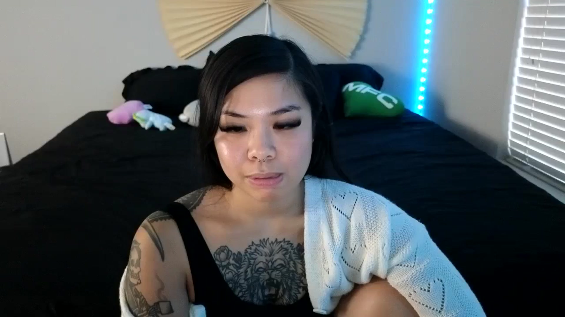 Gallery image thumbnail from dolllface's myfreecams stream on, 08/29/2023, 23:15 image 20 of 20
