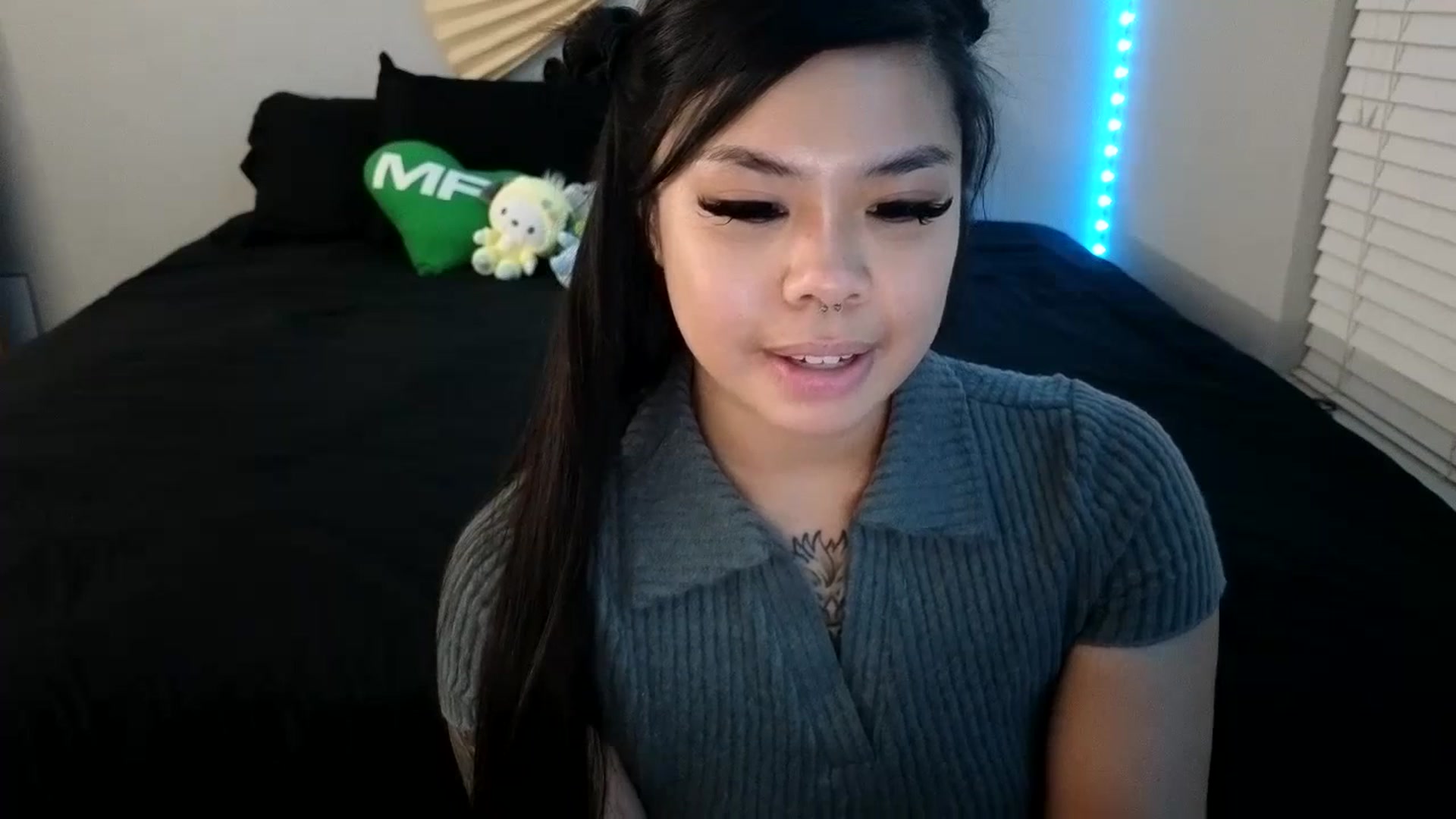 Gallery image thumbnail from dolllface's myfreecams stream on, 09/09/2023, 08:52 image 6 of 20