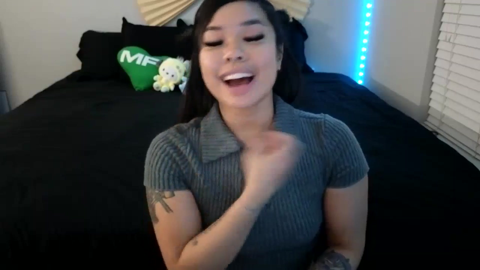 Gallery image thumbnail from dolllface's myfreecams stream on, 09/09/2023, 08:52 image 7 of 20