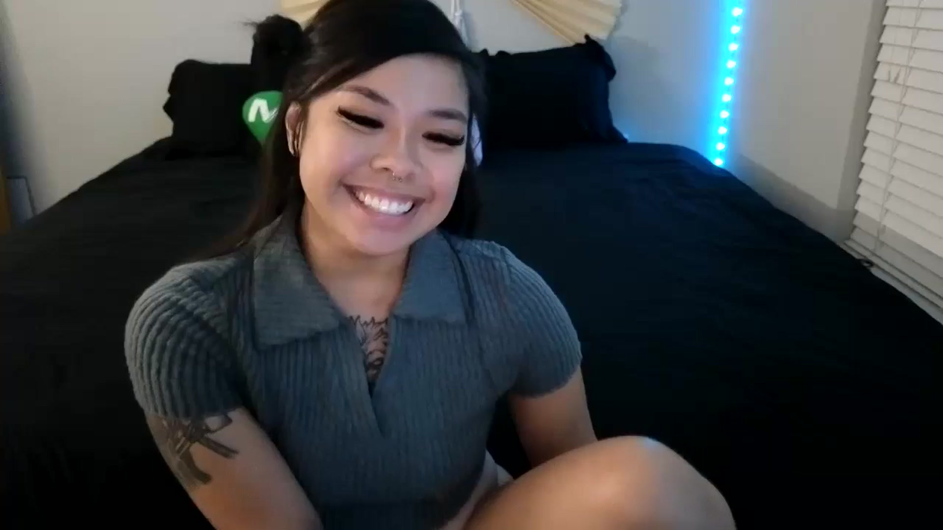Gallery image thumbnail from dolllface's myfreecams stream on, 09/09/2023, 08:52 image 3 of 20