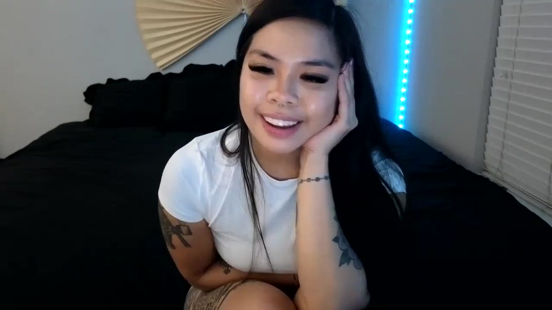 Gallery image thumbnail from dolllface's myfreecams stream on, 09/16/2023, 10:13 image 7 of 20