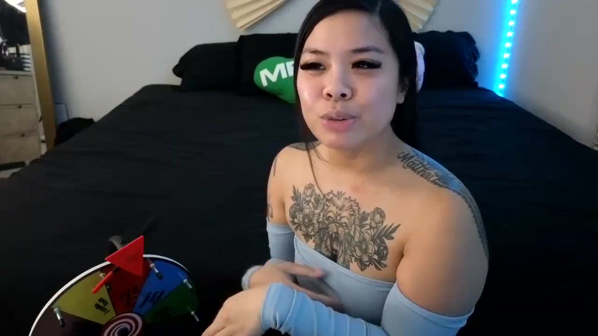 Gallery image thumbnail from dolllface's myfreecams stream on, 09/20/2023, 07:17 image 16 of 20
