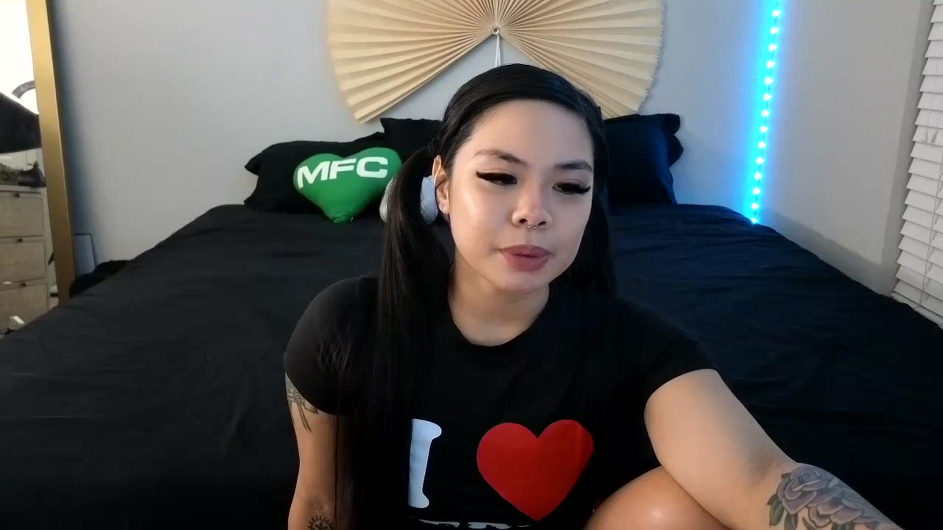 Gallery image thumbnail from dolllface's myfreecams stream on, 09/23/2023, 08:01 image 20 of 20