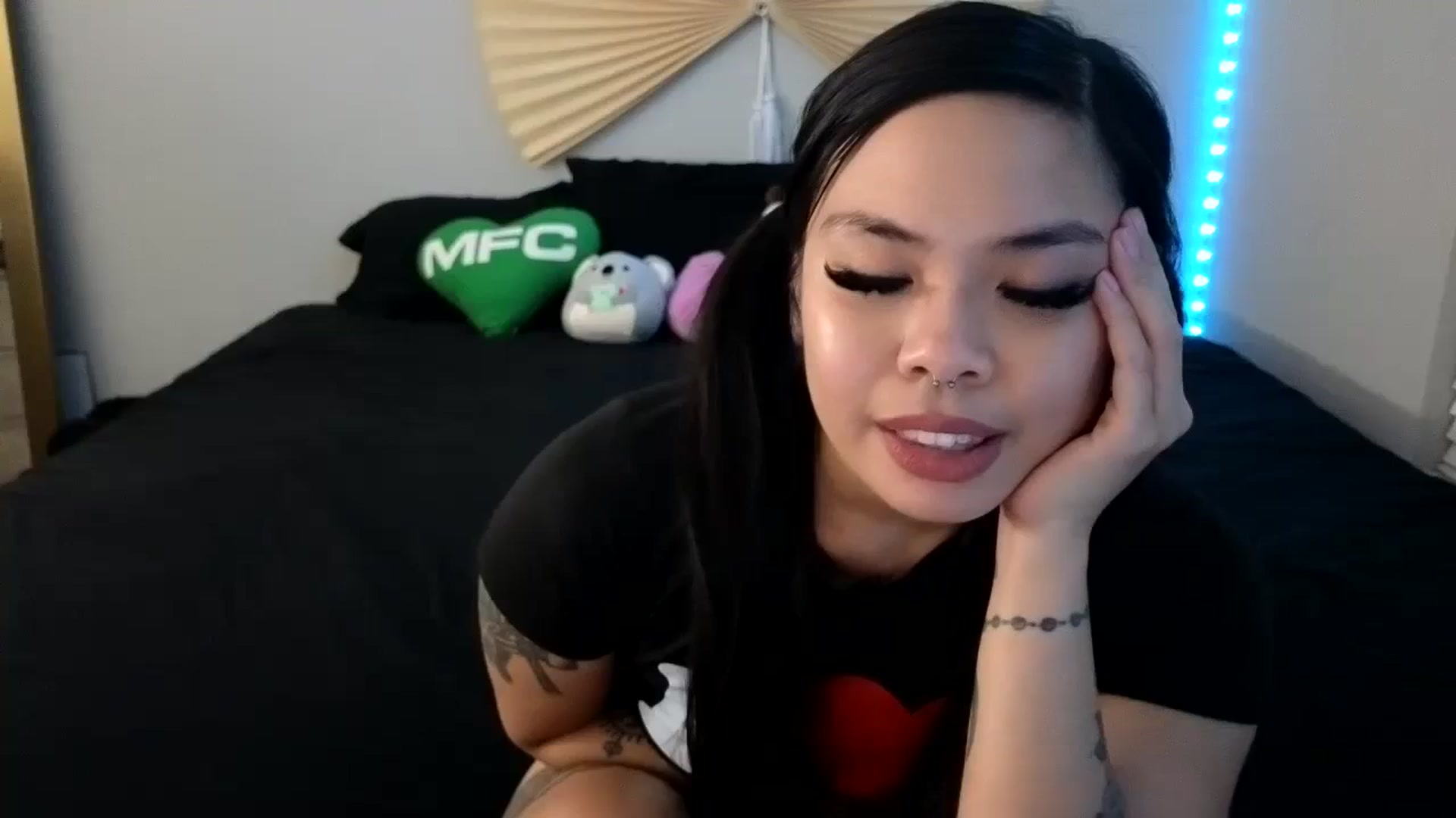 Gallery image thumbnail from dolllface's myfreecams stream on, 09/23/2023, 11:04 image 1 of 20