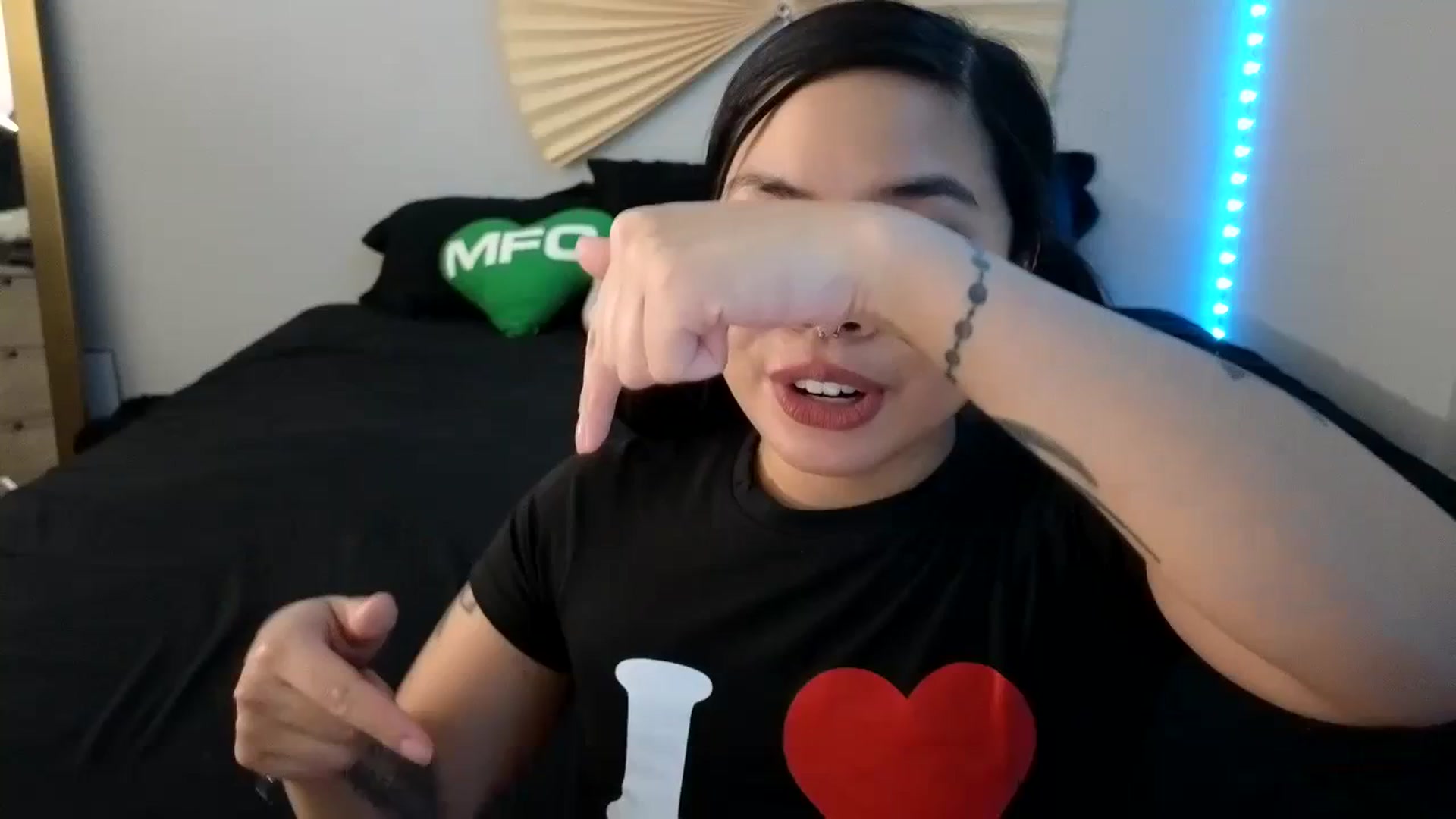 Gallery image thumbnail from dolllface's myfreecams stream on, 09/23/2023, 11:04 image 12 of 20