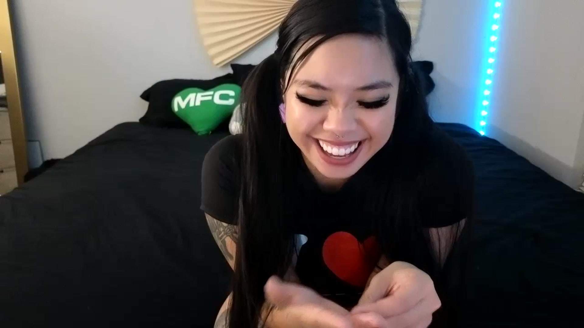 Gallery image thumbnail from dolllface's myfreecams stream on, 09/23/2023, 11:04 image 7 of 20