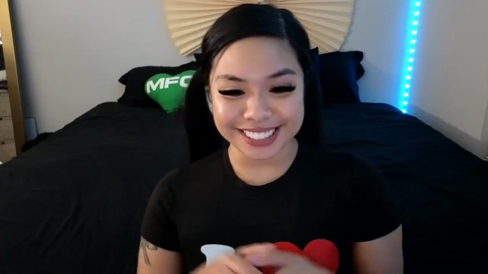Gallery image thumbnail from dolllface's myfreecams stream on, 09/23/2023, 11:04 image 14 of 20