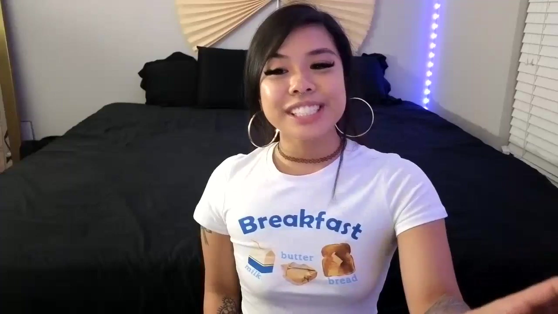 Gallery image thumbnail from dolllface's myfreecams stream on, 09/26/2023, 09:29 image 20 of 20