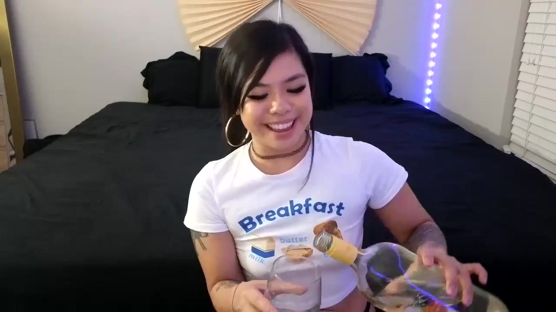 Gallery image thumbnail from dolllface's myfreecams stream on, 09/26/2023, 09:29 image 3 of 20