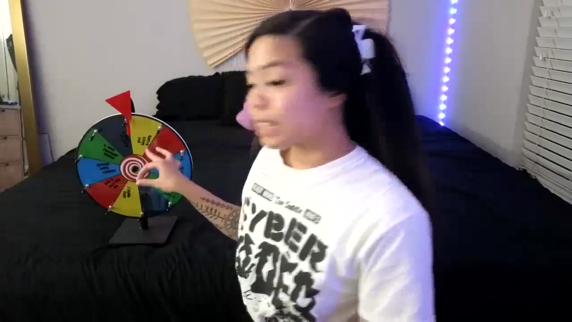 Gallery image thumbnail from dolllface's myfreecams stream on, 09/30/2023, 06:41 image 17 of 20