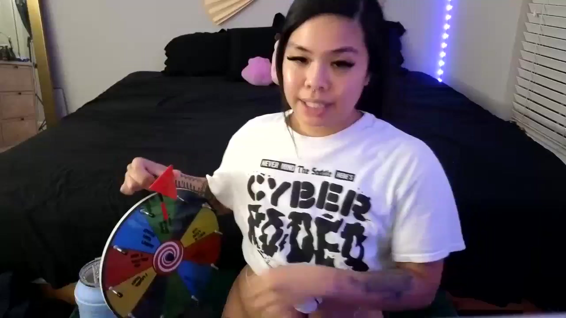 Gallery image thumbnail from dolllface's myfreecams stream on, 09/30/2023, 06:41 image 3 of 20