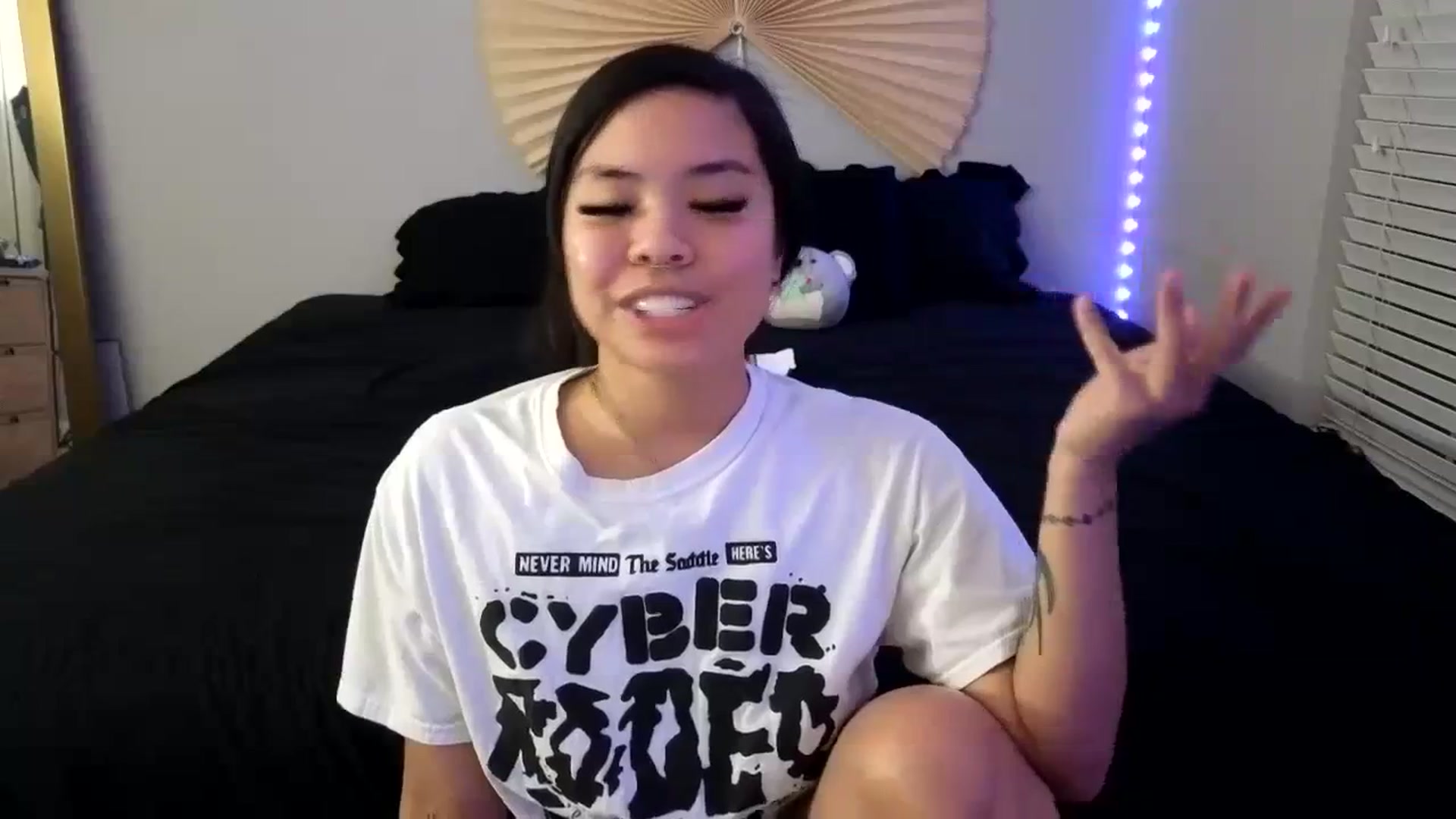 Gallery image thumbnail from dolllface's myfreecams stream on, 09/30/2023, 06:41 image 15 of 20