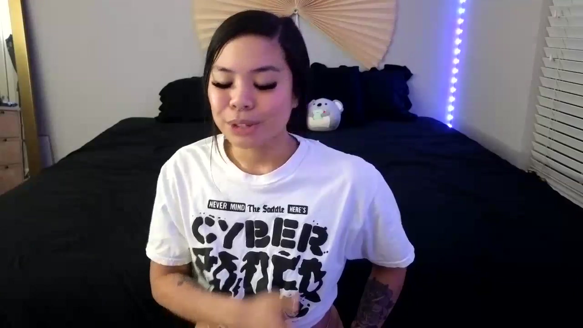Gallery image thumbnail from dolllface's myfreecams stream on, 09/30/2023, 07:45 image 3 of 20